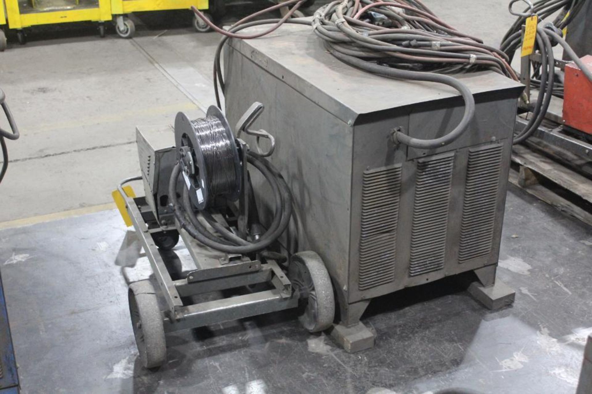 LINCOLN ELECTRIC IDEALARC DC-600 WELDER SN.AC684486 230-460V WITH LN-7 WIRE FEED SN.98949 115V - Image 2 of 10