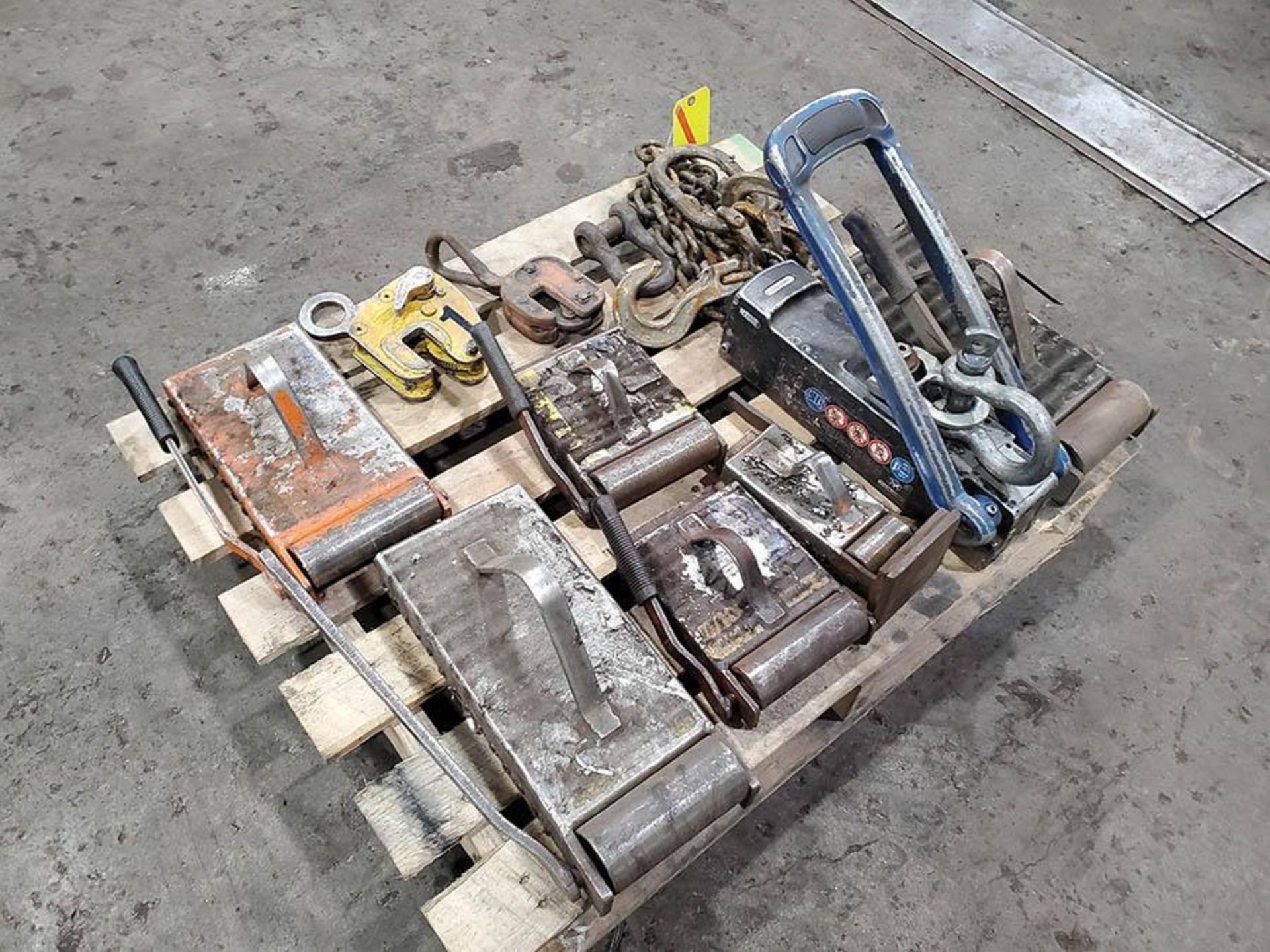 PALLET OF LIFTING AND RIGGING GEAR - Image 3 of 3