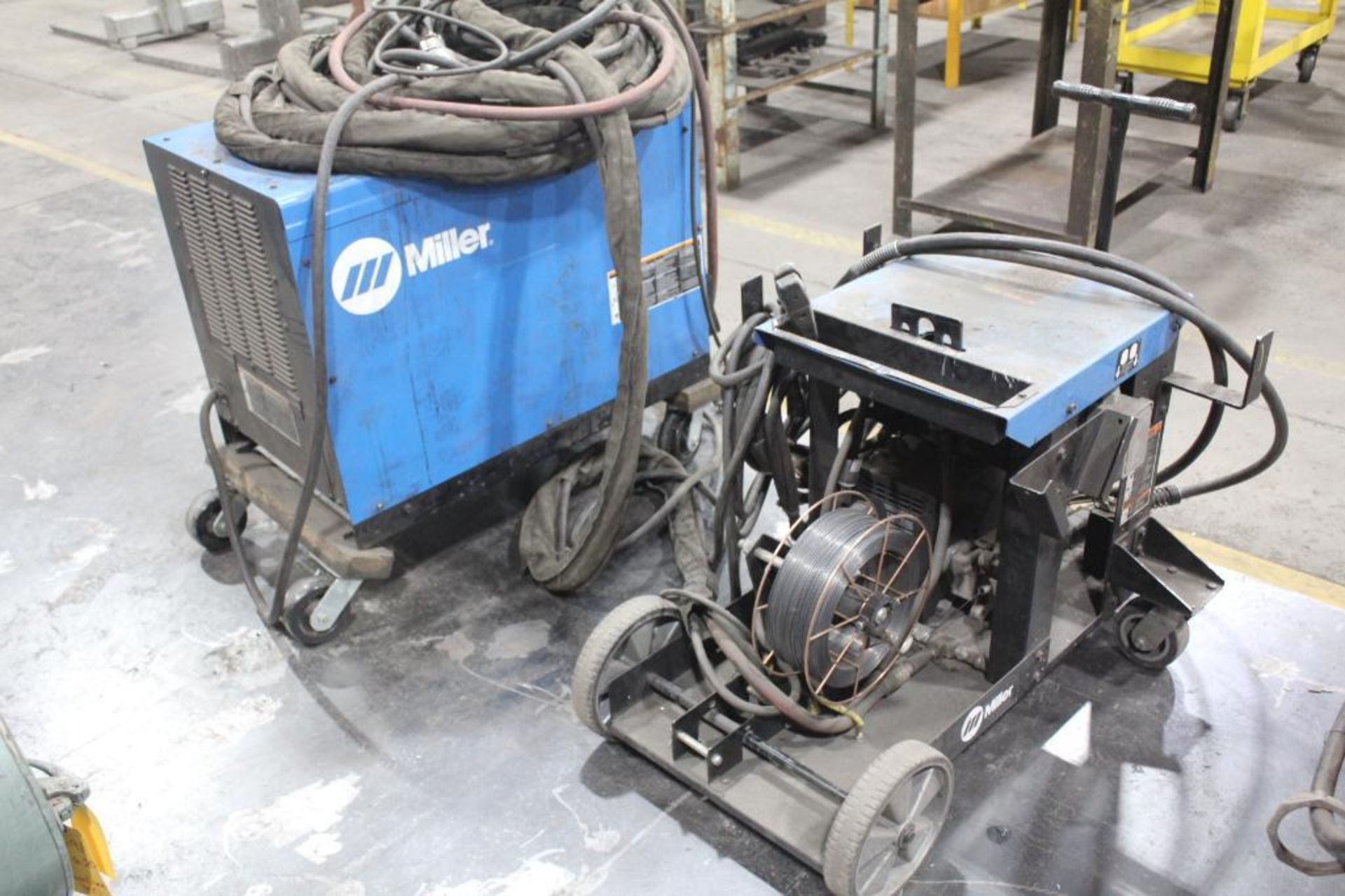 MILLER STEEL RUNNER 650 STRUCTUAL WELDING AND GOUGING SYSTEM SN.LJ460305V 24V WITH STEELRUNNER 650 - Image 2 of 12