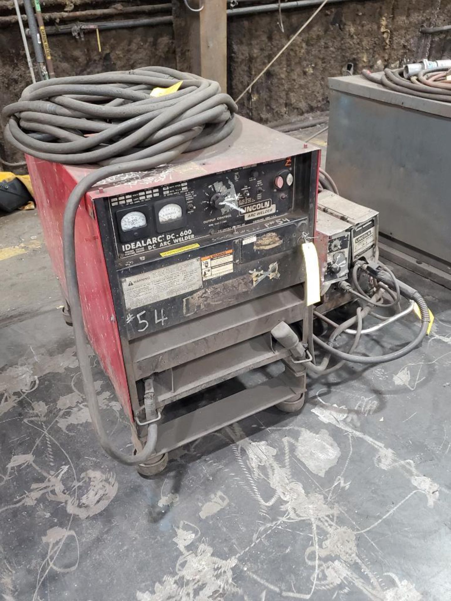 LINCOLN ELECTRIC IDEALARC DC-600 WELDER SN.AC819957 230-460V WITH LN-8 WIRE FEED SN.110270 115V - Image 2 of 6