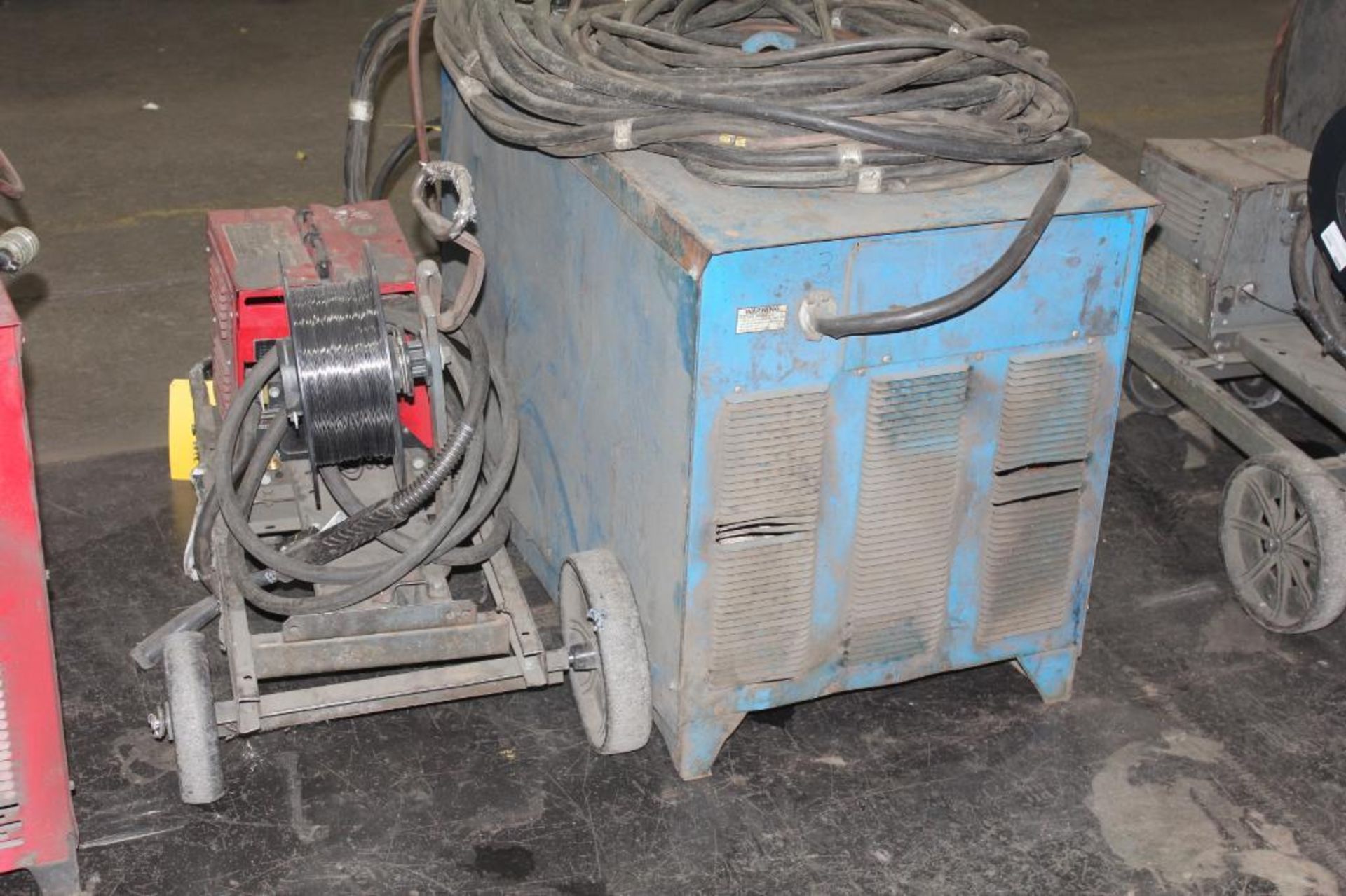 LINCOLN ELECTRIC IDEALARC DC-600 WELDER SN.AC684483 230-460V WITH LN-8 WIRE FEED SN.U1110613415 - Image 2 of 11