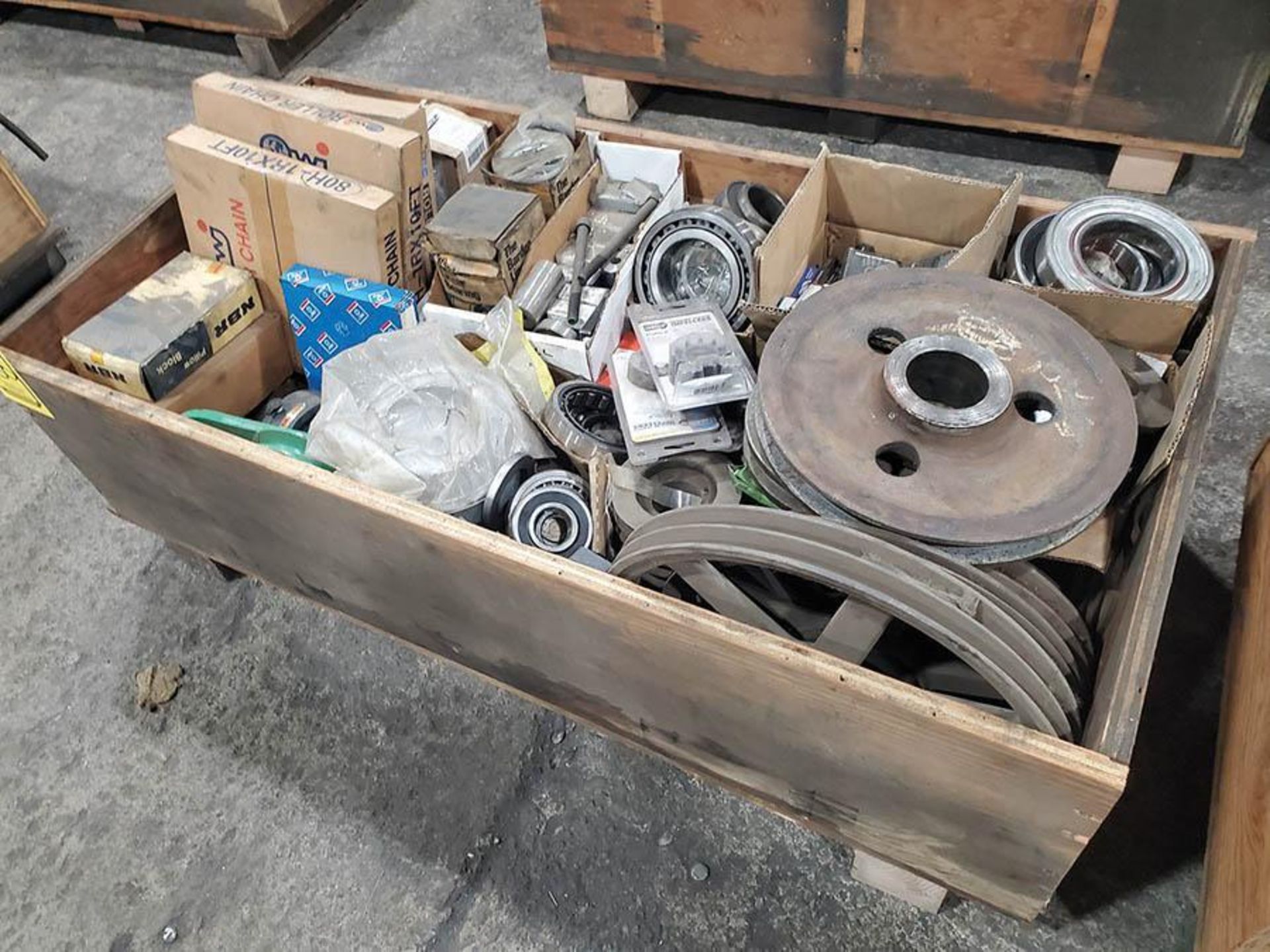 CRATE OF VARIOUS SPARE MACHINE PARTS - Image 2 of 3