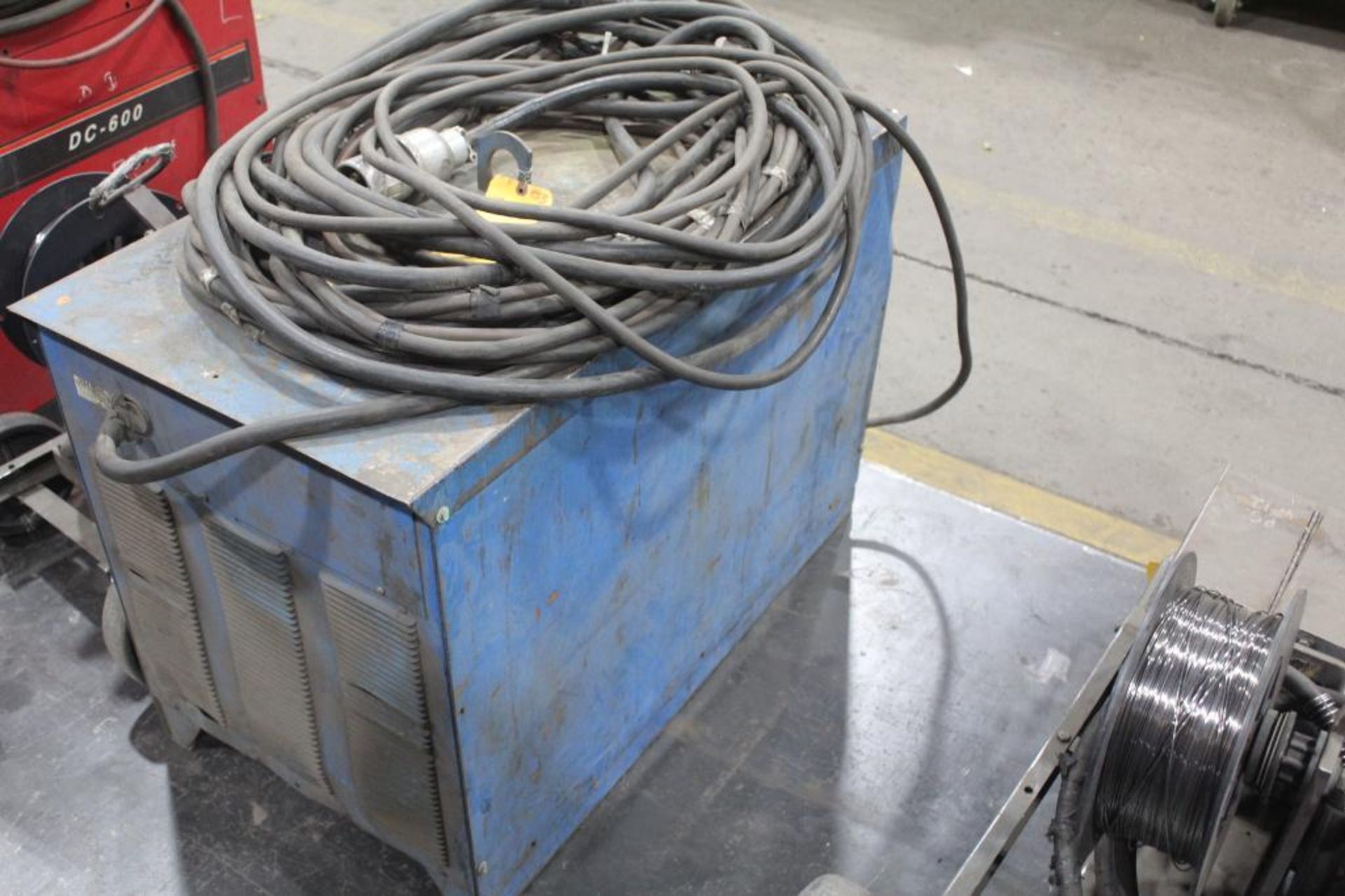 LINCOLN ELECTRIC IDEALARC DC-600 WELDER SN.AC684483 230-460V WITH LN-8 WIRE FEED SN.U1110613415 - Image 3 of 11