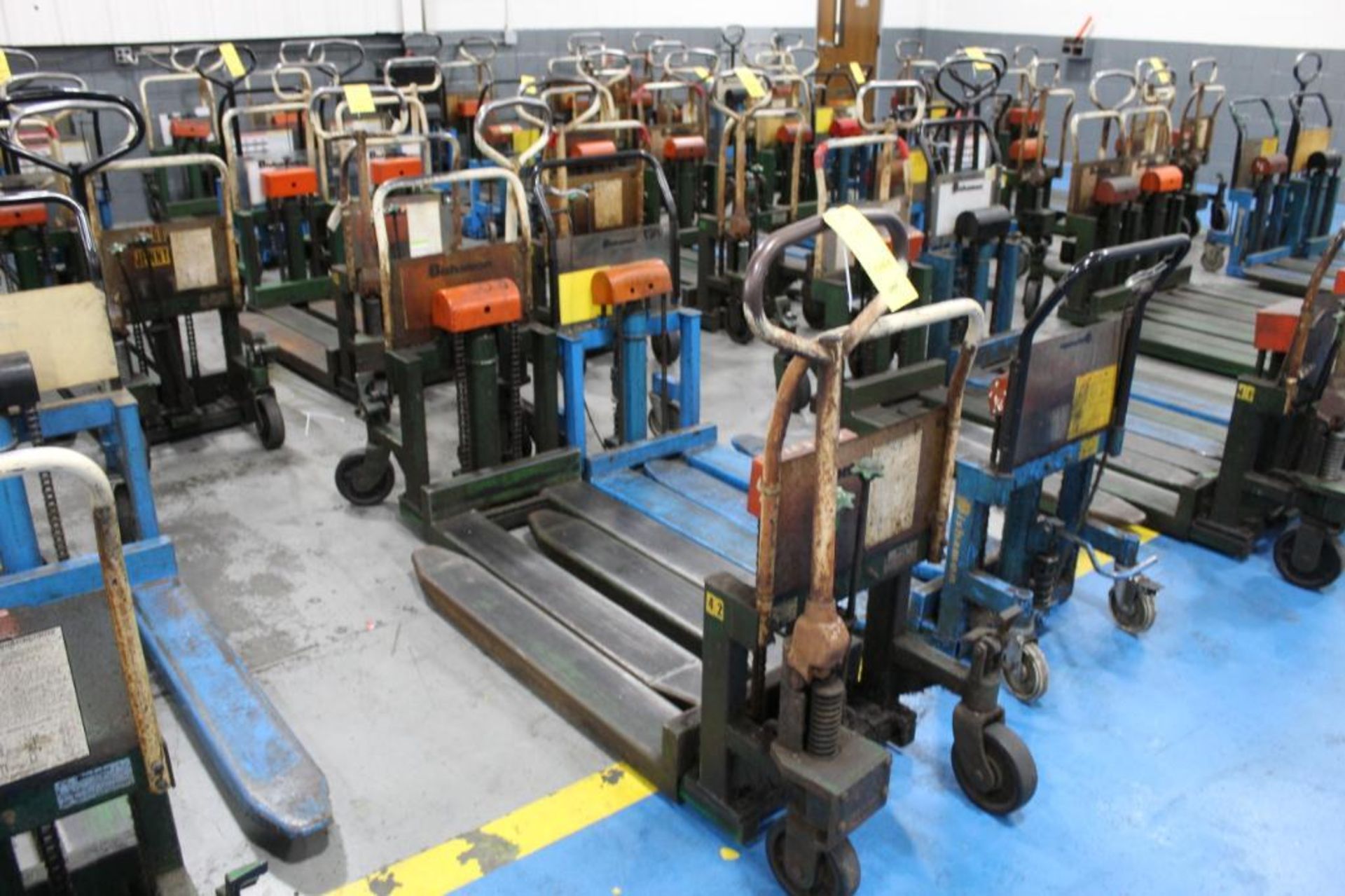 LOT: (4) BISHAMON HYDRAULIC PALLET JACKS