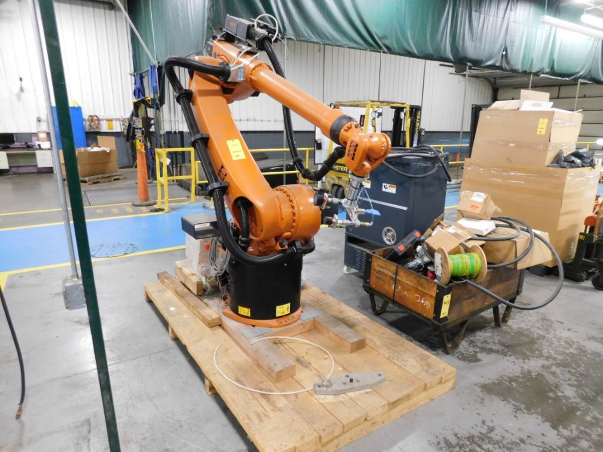 KUKA 5-AXIS ROBOT, TYPE KR-C4-NA, S/N 11031967 (2015), W/ ACCESSORIES, TEACHING PENDANT (NEW-NEVER