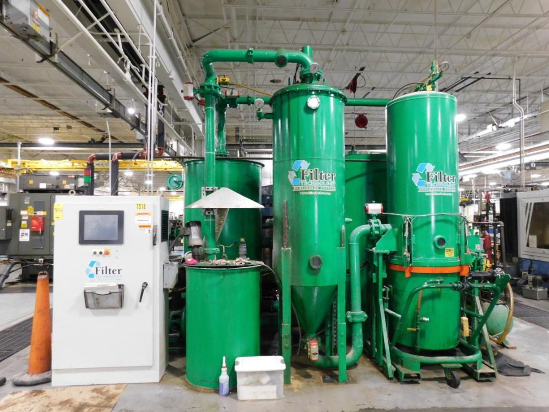 FILTER TECHNOLOGY CENTRAL COOLANT FILTER SYSTEM, WITH DUAL FILTERS, HOLDING TANKS, PUMPS,