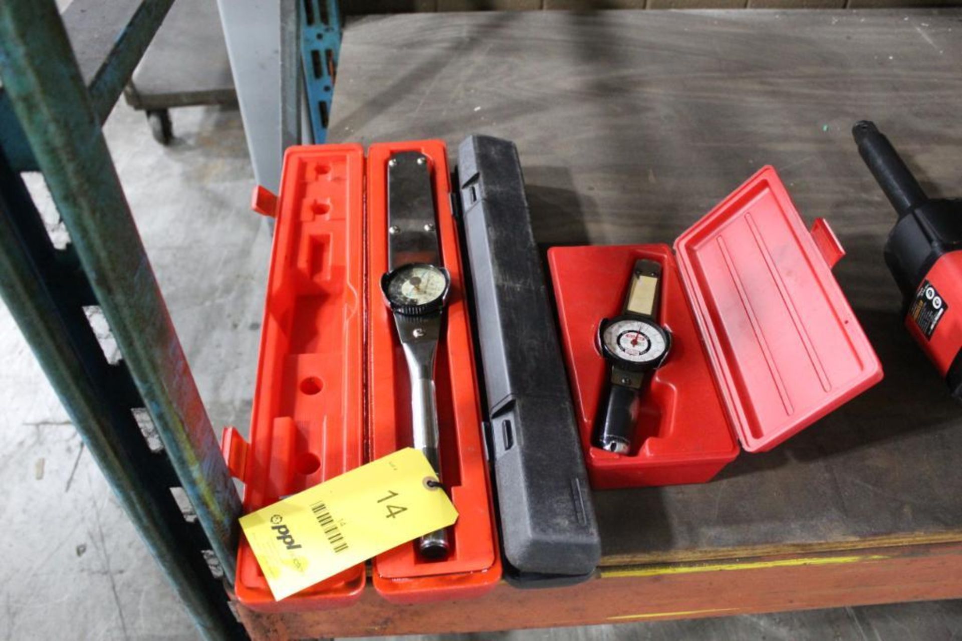 LOT: (3) TORQUE WRENCHES