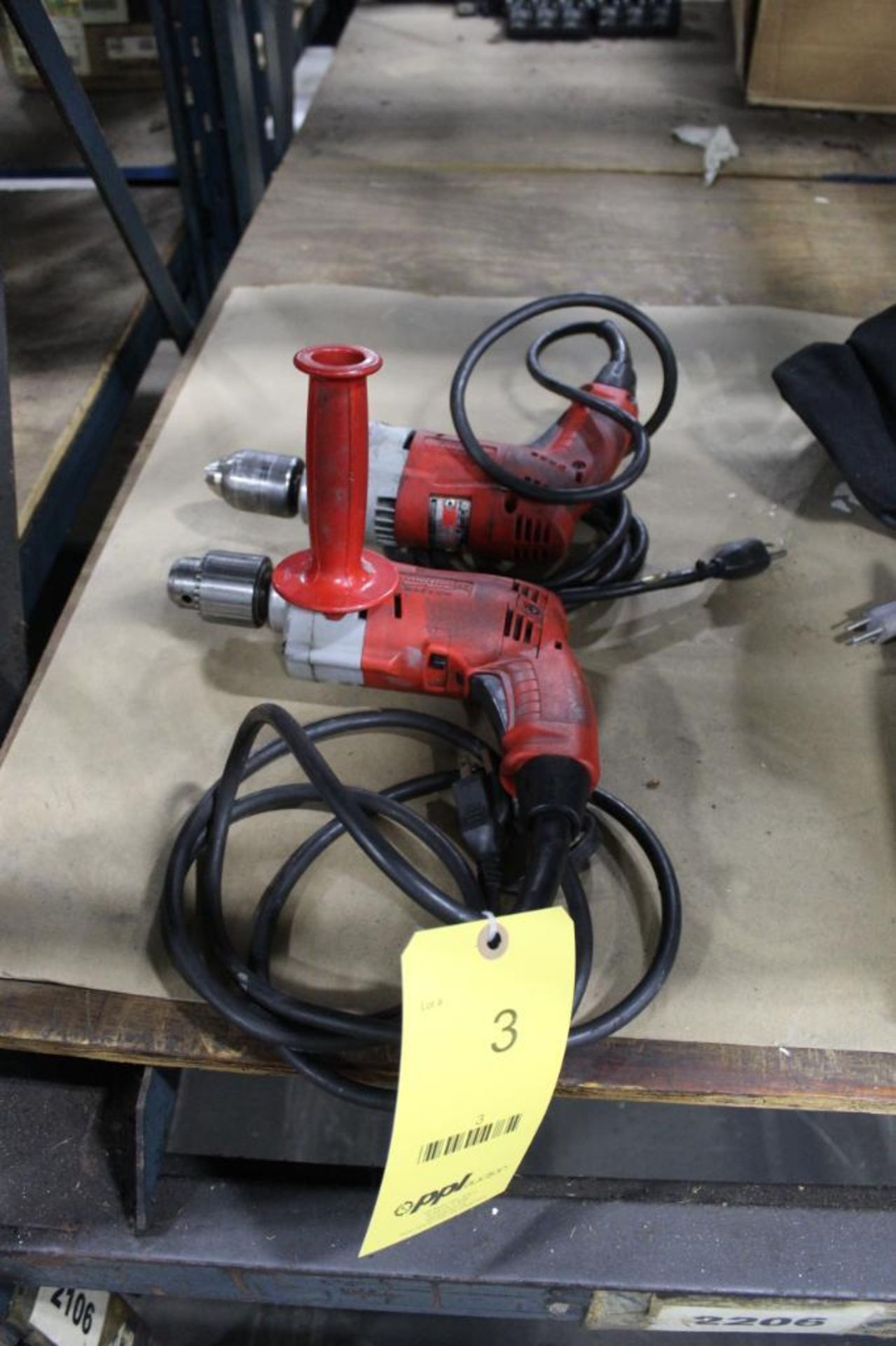 LOT: (2) MILWAUKEE 1/2 IN. HOLE SHOOTER DRILLS