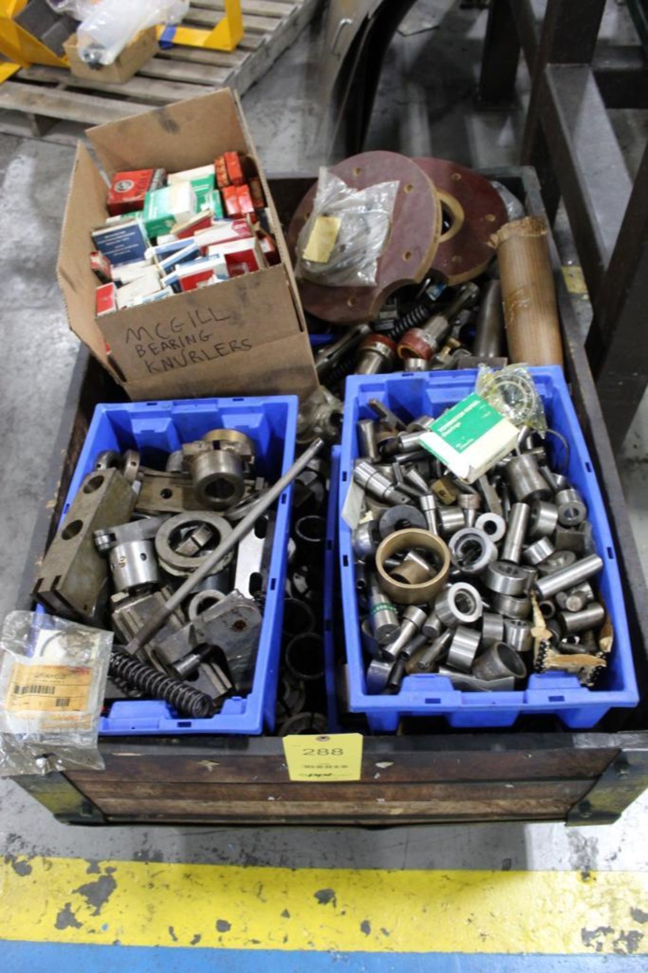 LOT: SCREW MACHINE PARTS & TOOLING