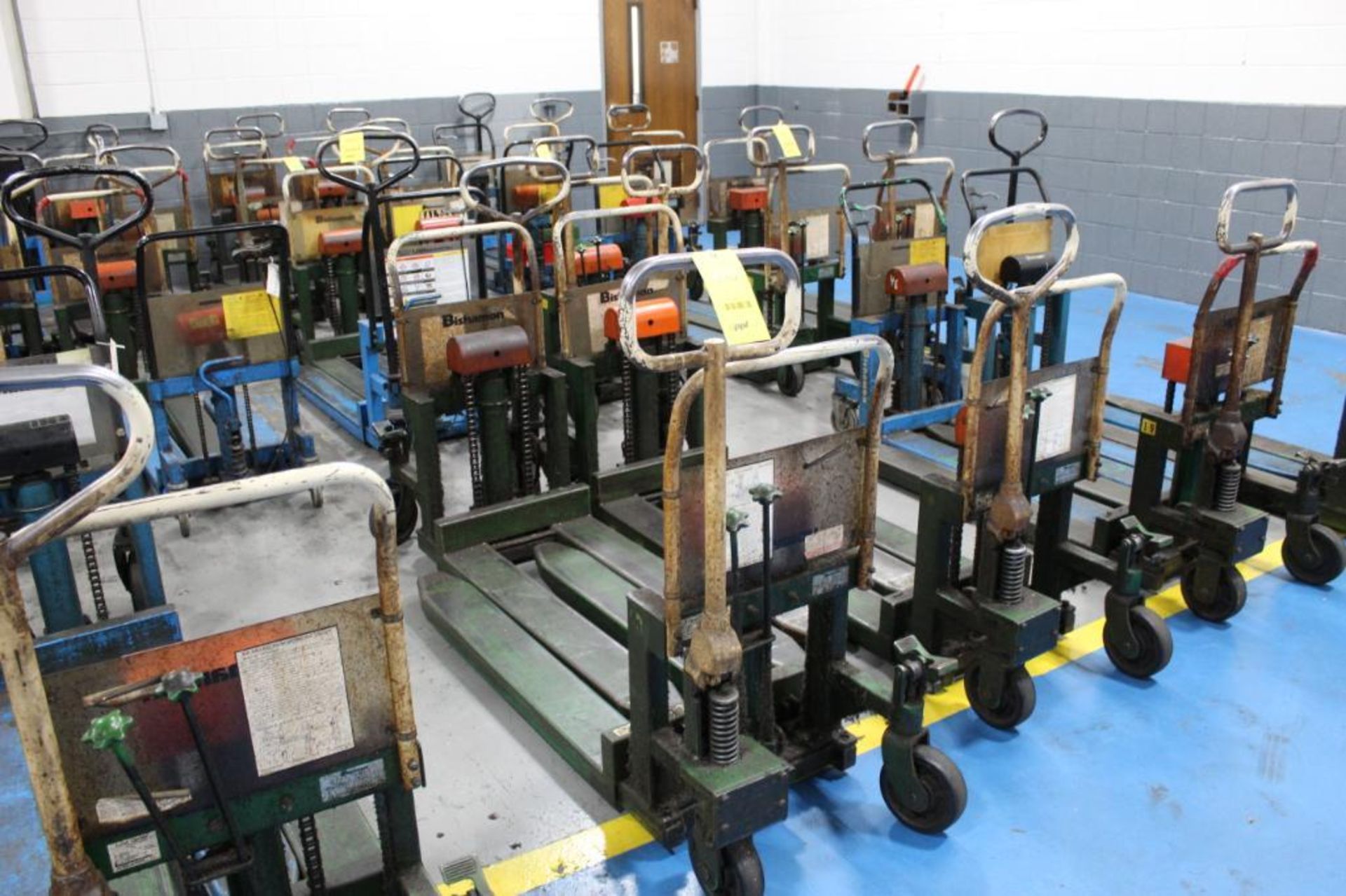 LOT: (4) BISHAMON HYDRAULIC PALLET JACKS