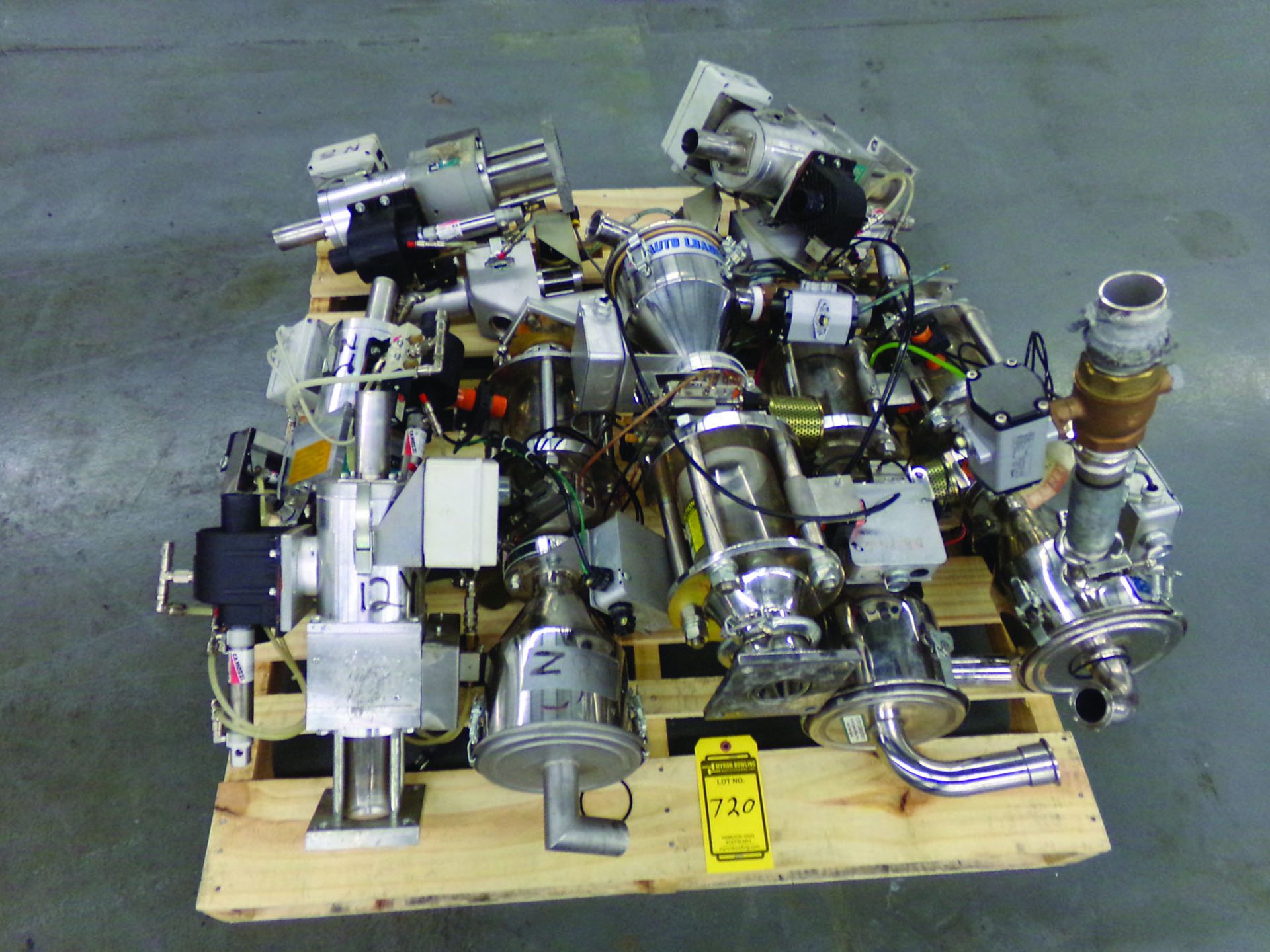 PALLET OF DRYER RELATED EQUIPMENT