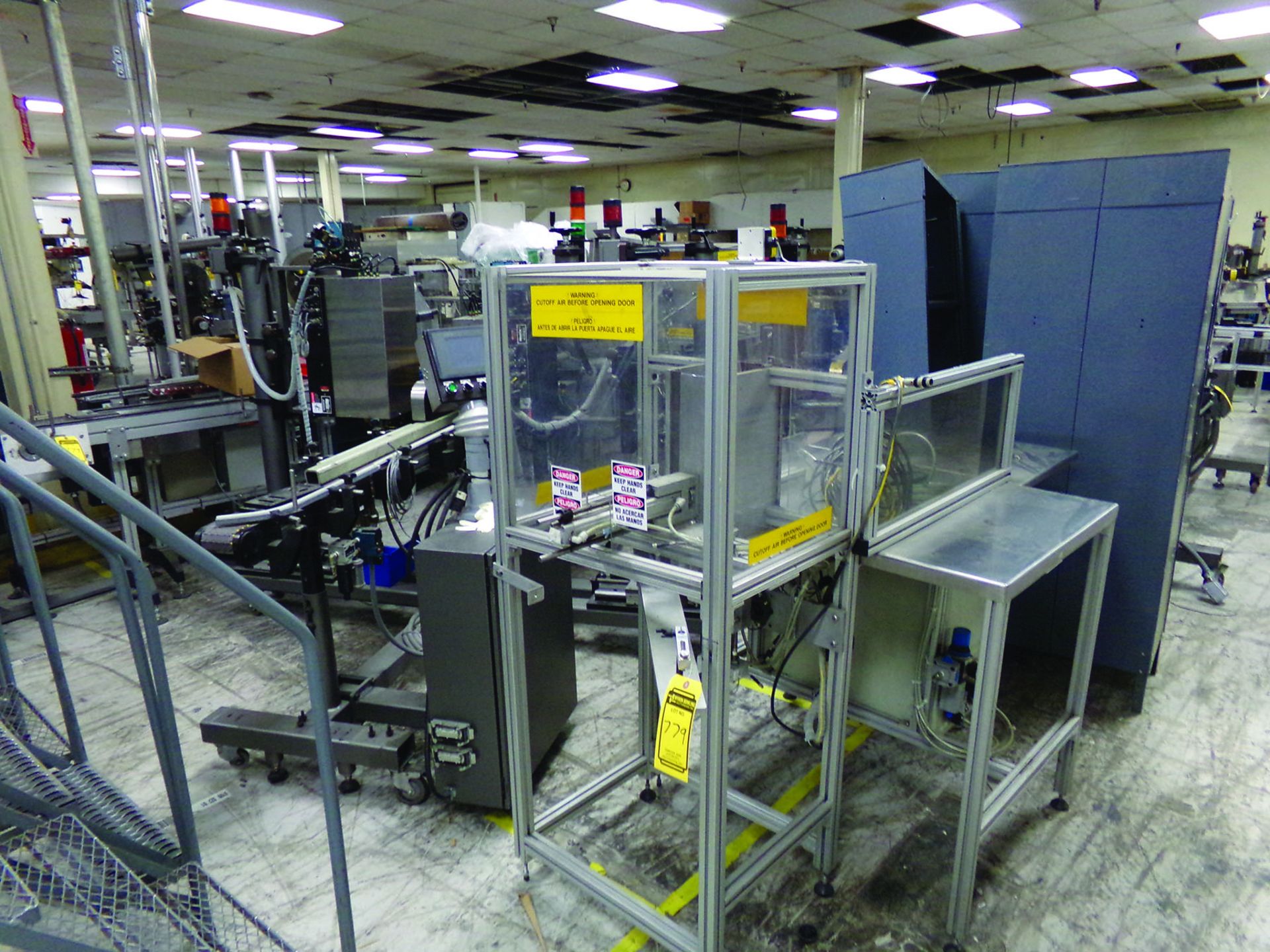 LARGE LOT OF CONVEYOR, CASE SEALING SYSTEMS, LABEL APPLICATORS & OTHER MISC. EQUIPMENT - Image 9 of 9