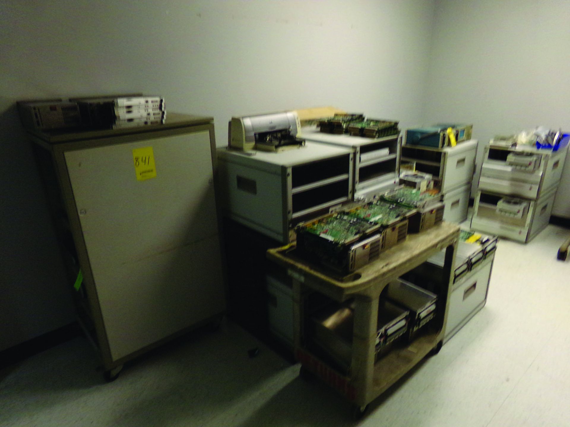 CONTENTS OF TESTING LAB - Image 3 of 4