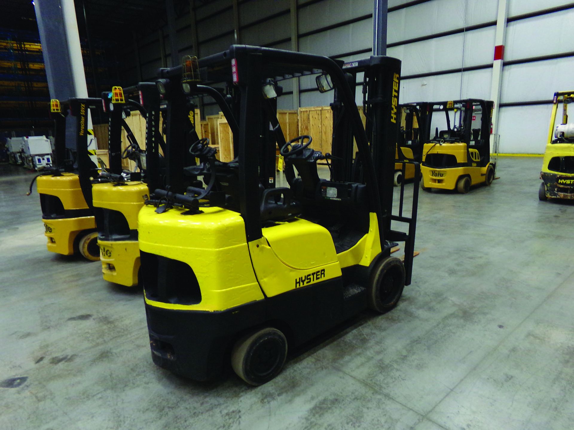 2013 HYSTER 6,000 LB. FORKLIFT, MODEL S60FT, S/N F187V21495K, 7,494 HOURS, 4' FORKS, 3-STAGE MAST, P - Image 4 of 6