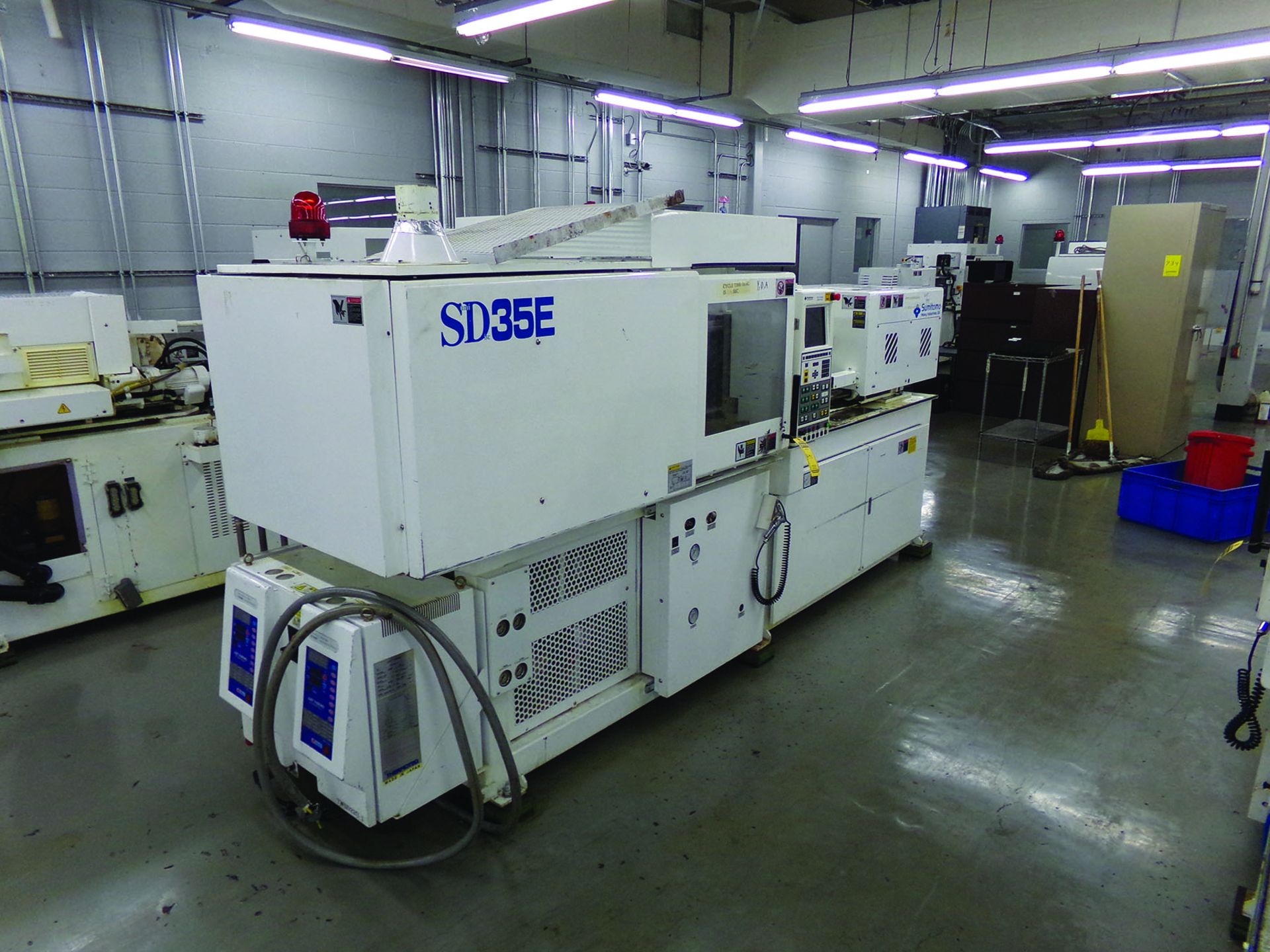 2003 SUMITOMO SD35E MOLDING MACHINE, 200 V., 3-PHASE, MOWE 0835