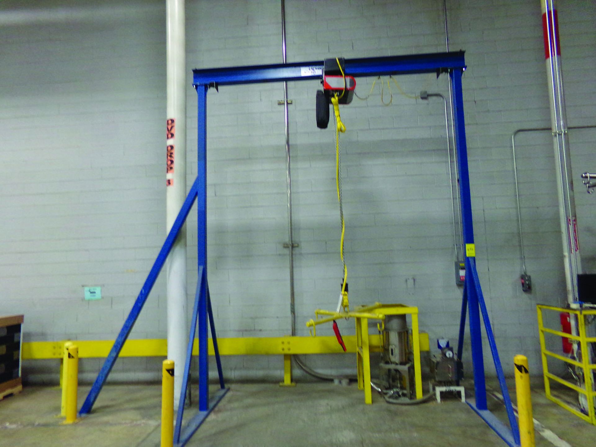 GORBEL 4,000 LB. CAPACITY GANTRY, W/ KONECRANE 1-TON ELECTRIC HOIST