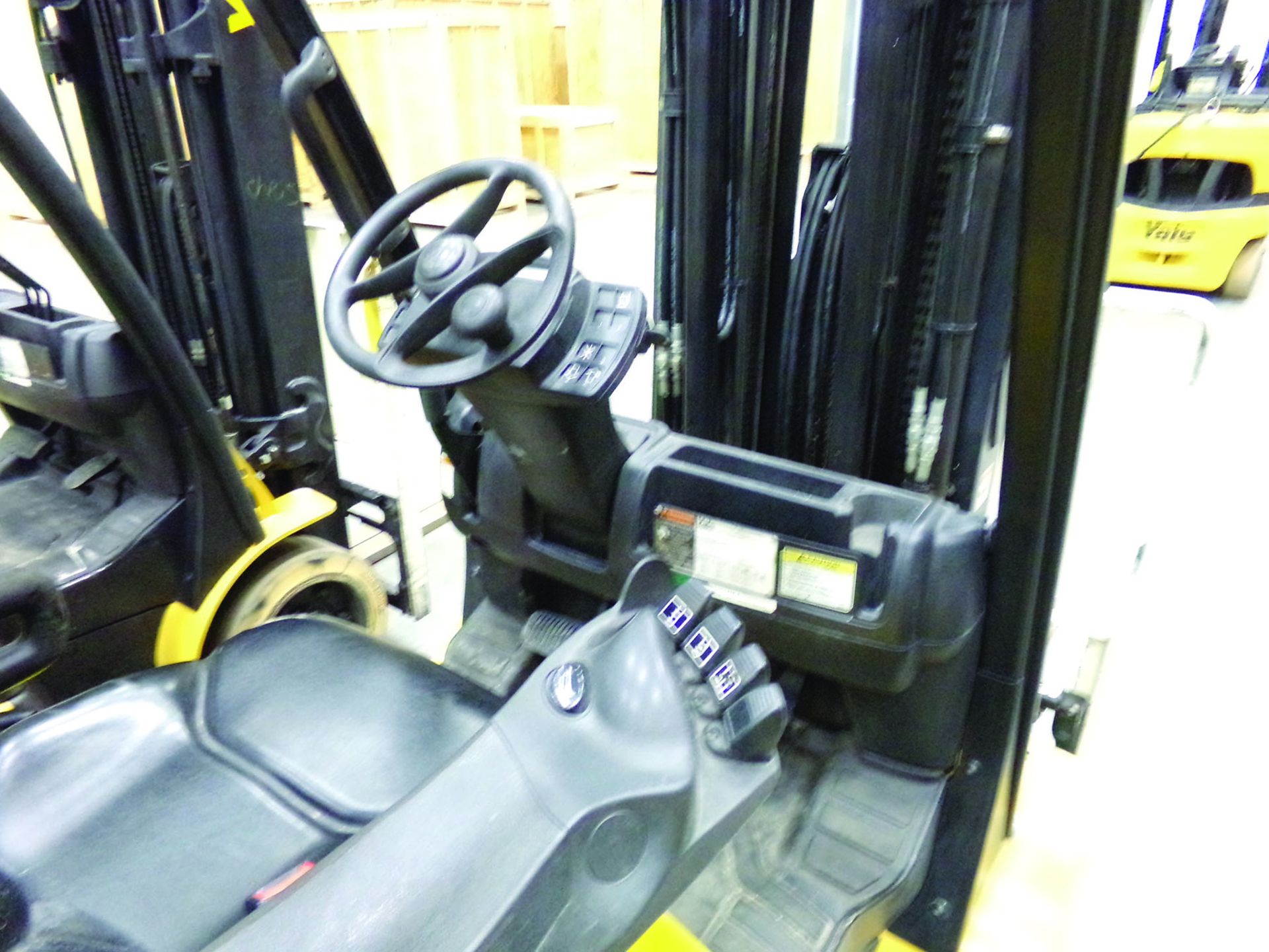 2009 YALE 5,000 LB. FORKLIFT, MODEL GLC050VXNGSQ096, S/N A910V17741J, 8,801 HOURS, 3' 6'' FORKS, 4-S - Image 5 of 5