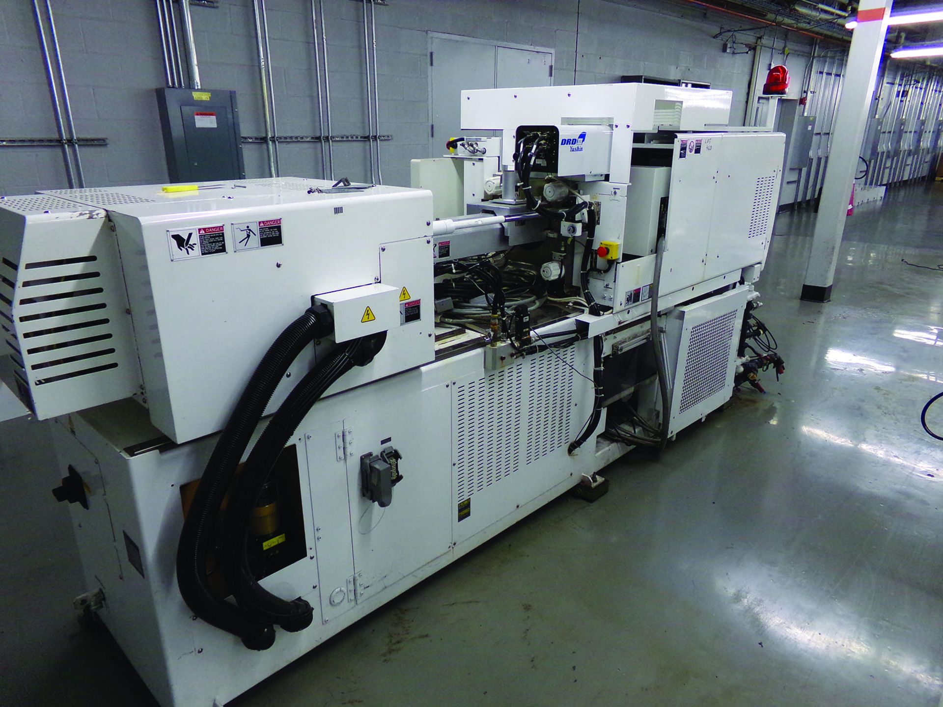 2004 SUMITOMO SD40E MOLDING MACHINE, 208 VOLT, 3-PHASE, MOWN 0662 - Image 2 of 2