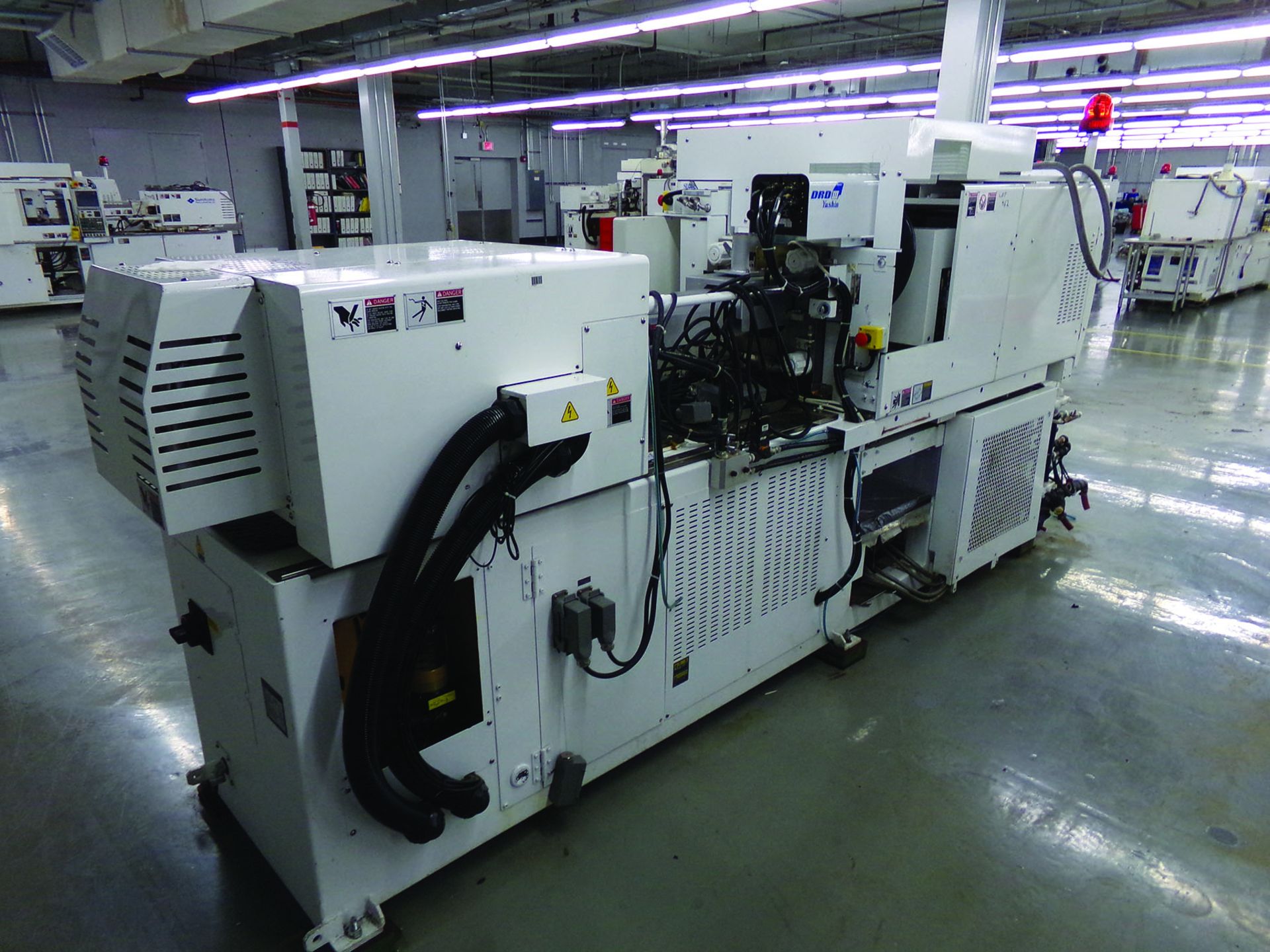 2004 SUMITOMO SD40E MOLDING MACHINE, 208 VOLT, 3-PHASE, MOWN 0665 - Image 2 of 2