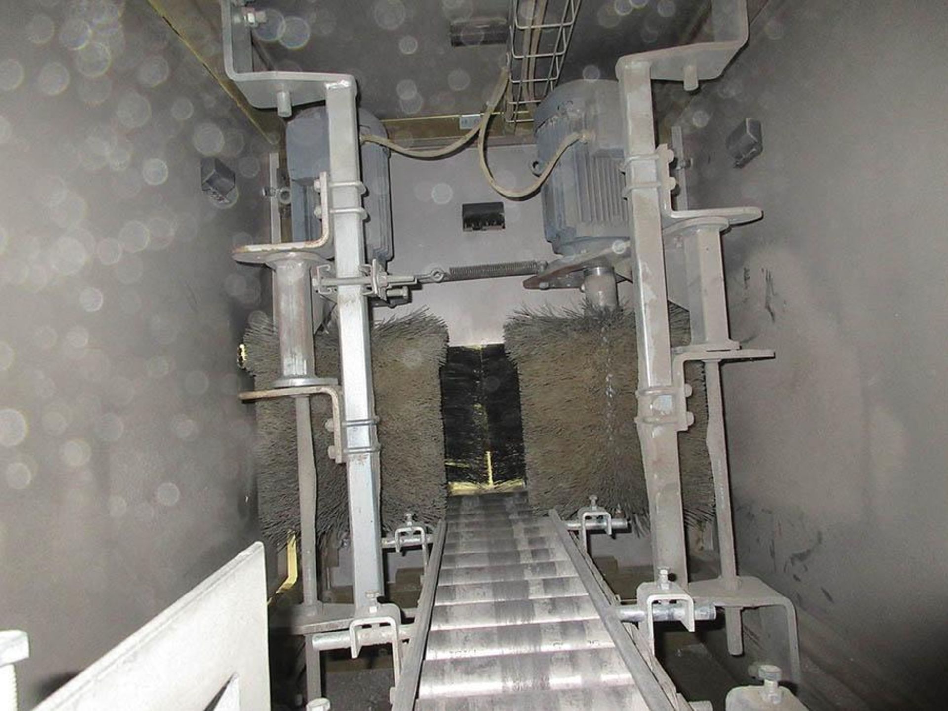 2012 VOLLERT PASS-THROUGH FORM WASHERS & POWER ROLLER CONVEYOR SYSTEM, 240' OF CONVEYOR, (1) 10' - Image 7 of 13