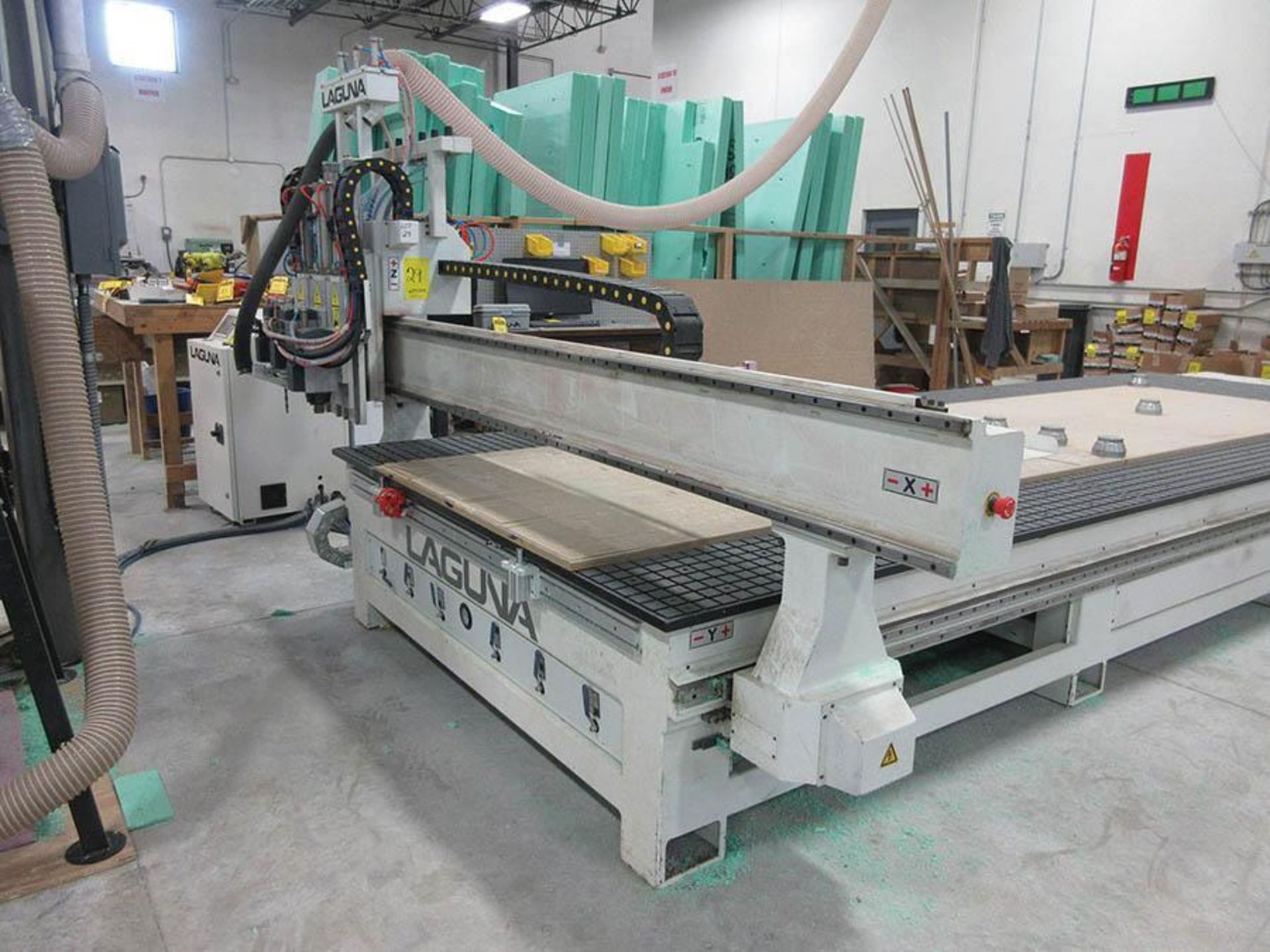 2016 LAGUNA SMARTSHOP CF16 CNC ROUTER, 20' X 81'' AIR TABLE, 3-AXIS CONTROL, (3) ROUTER SPINDLES, - Image 2 of 16