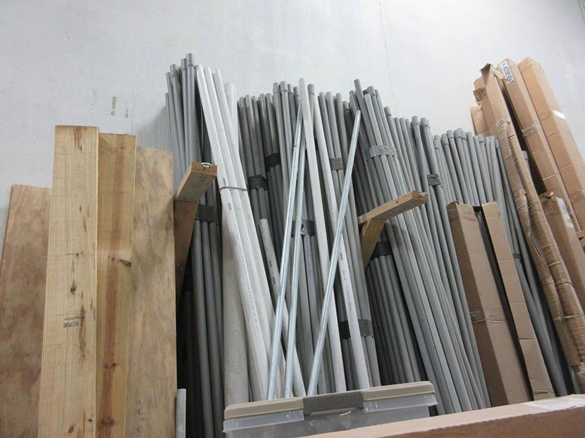 LUMBER & PVC PIPE ON WALL RACK, MAJORITY IS 1'' SCH 40 - Image 4 of 5