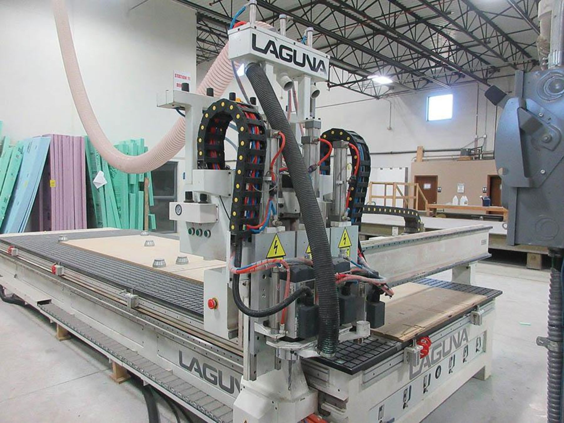 2016 LAGUNA SMARTSHOP CF16 CNC ROUTER, 20' X 81'' AIR TABLE, 3-AXIS CONTROL, (3) ROUTER SPINDLES, - Image 8 of 16