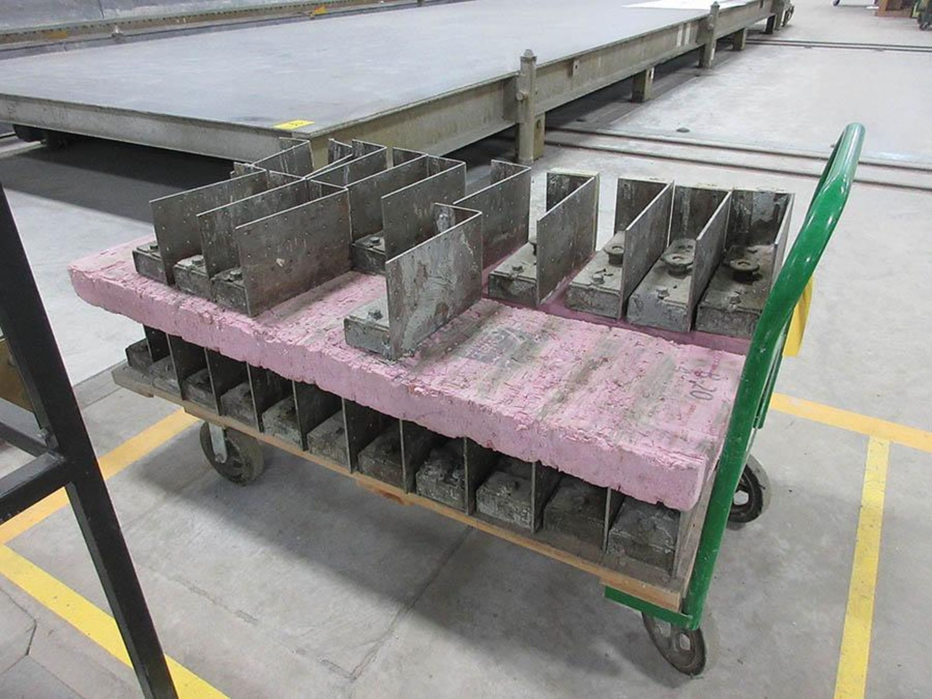 RATEC STEEL FORMS; PALLET CONCRETE FORMS IN VARIOUS SIZES, CASTING PALLETS CAPABLE OF FORMING - Image 2 of 18