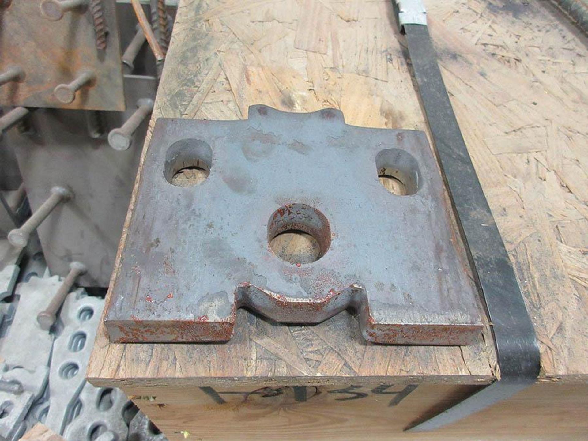 (3) CRATES W/ ERECTION ANCHORS, 1/2'' PLATES - Image 3 of 3