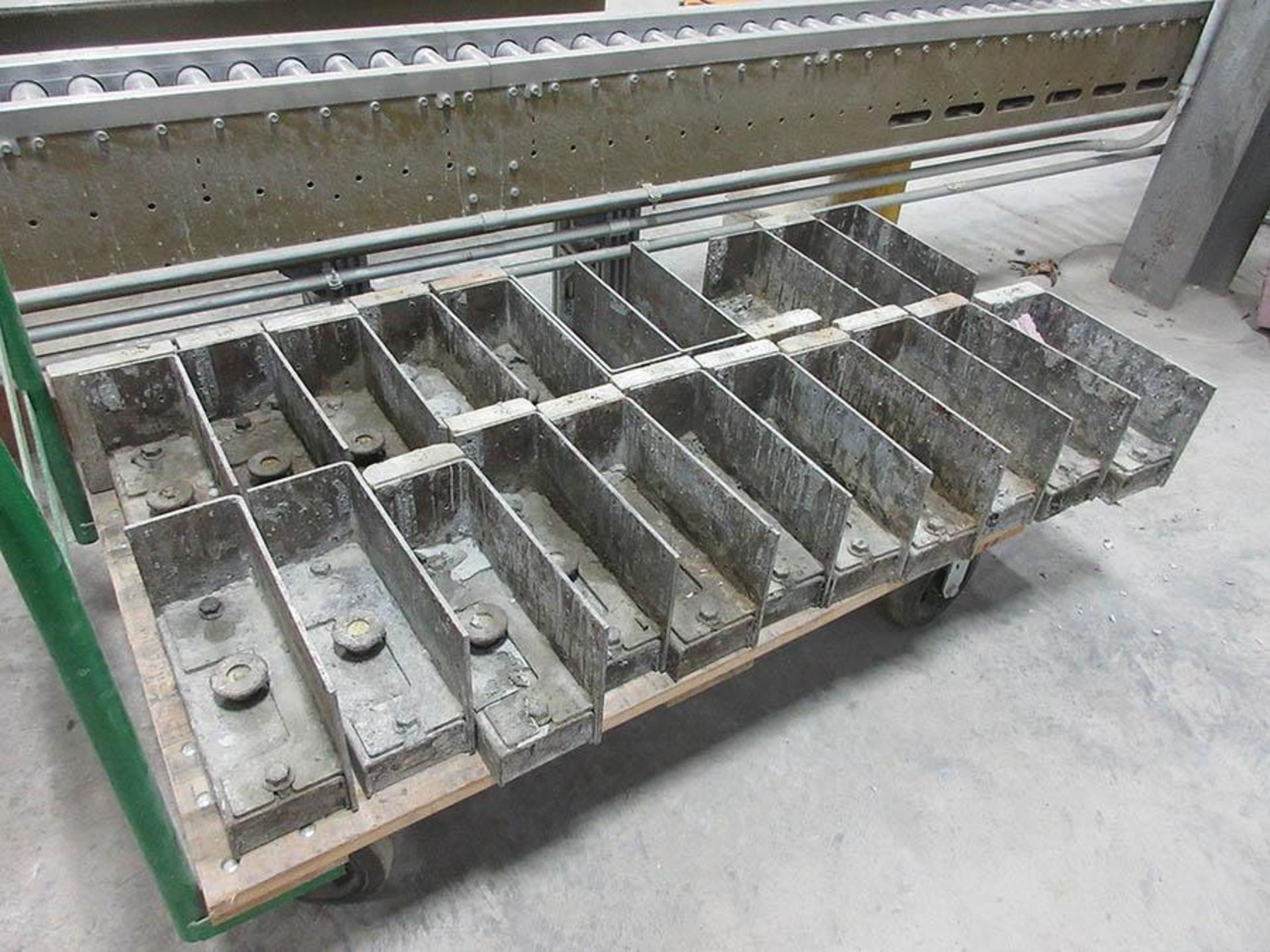 RATEC STEEL FORMS; PALLET CONCRETE FORMS IN VARIOUS SIZES, CASTING PALLETS CAPABLE OF FORMING - Image 14 of 18