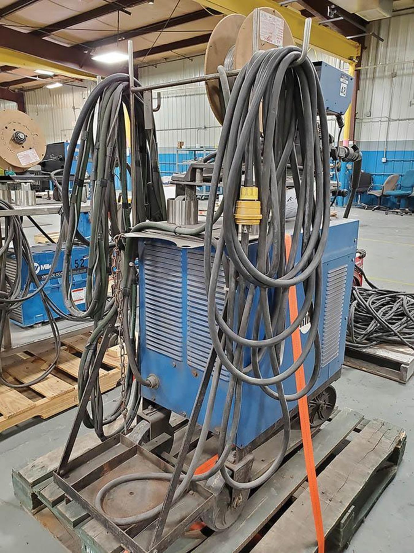 MILLER CP-200 CONSTANT POTENTIAL DC ARC WELDER ON CASTER CART WITH MILLER S-52E WIRE FEEDER - Image 5 of 6