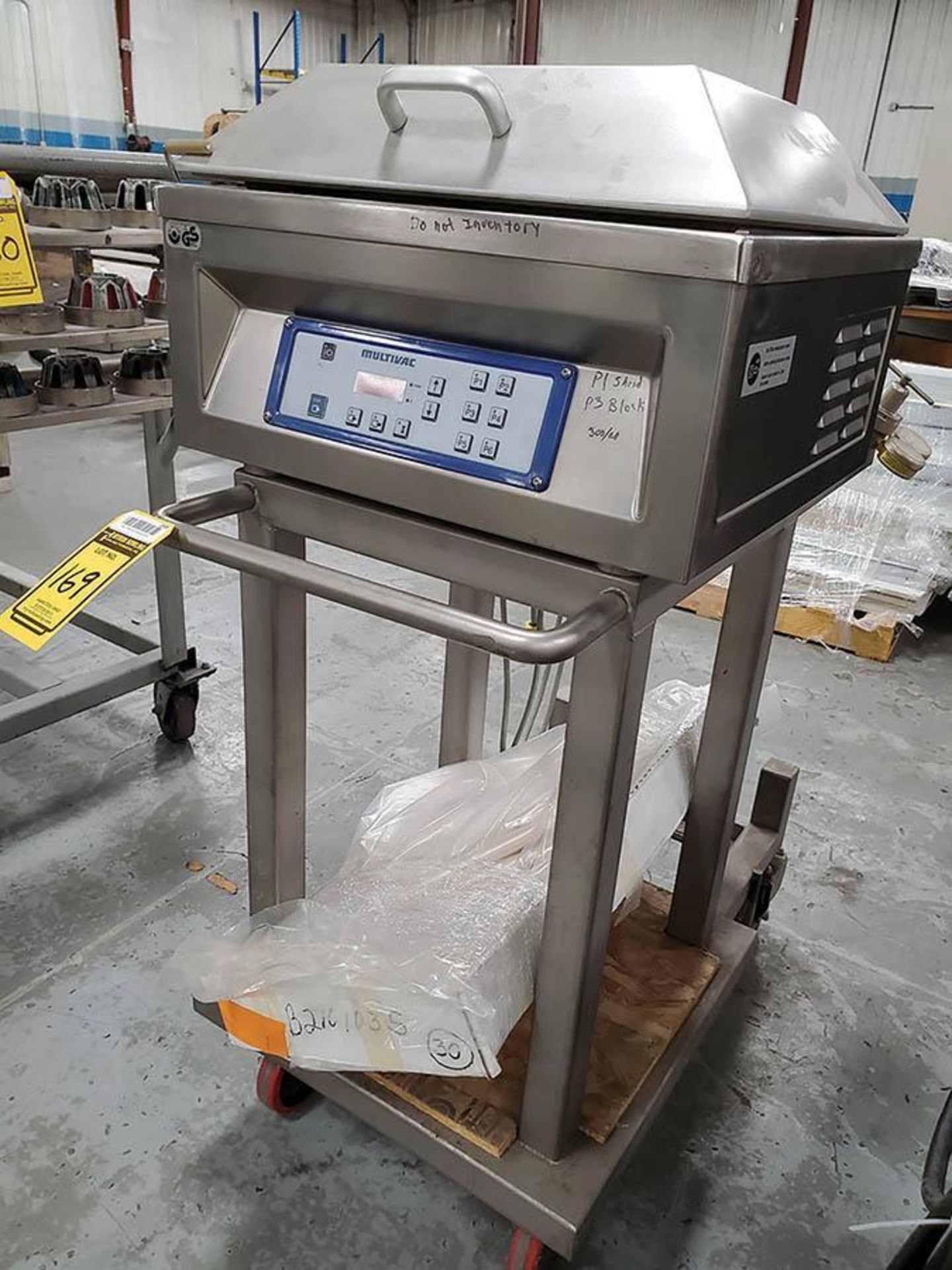 2000 MULTIVAC A300 S/S VACUUM SEALER, S/N 7733, DRO CONTROL, ON HD CART - Image 3 of 9