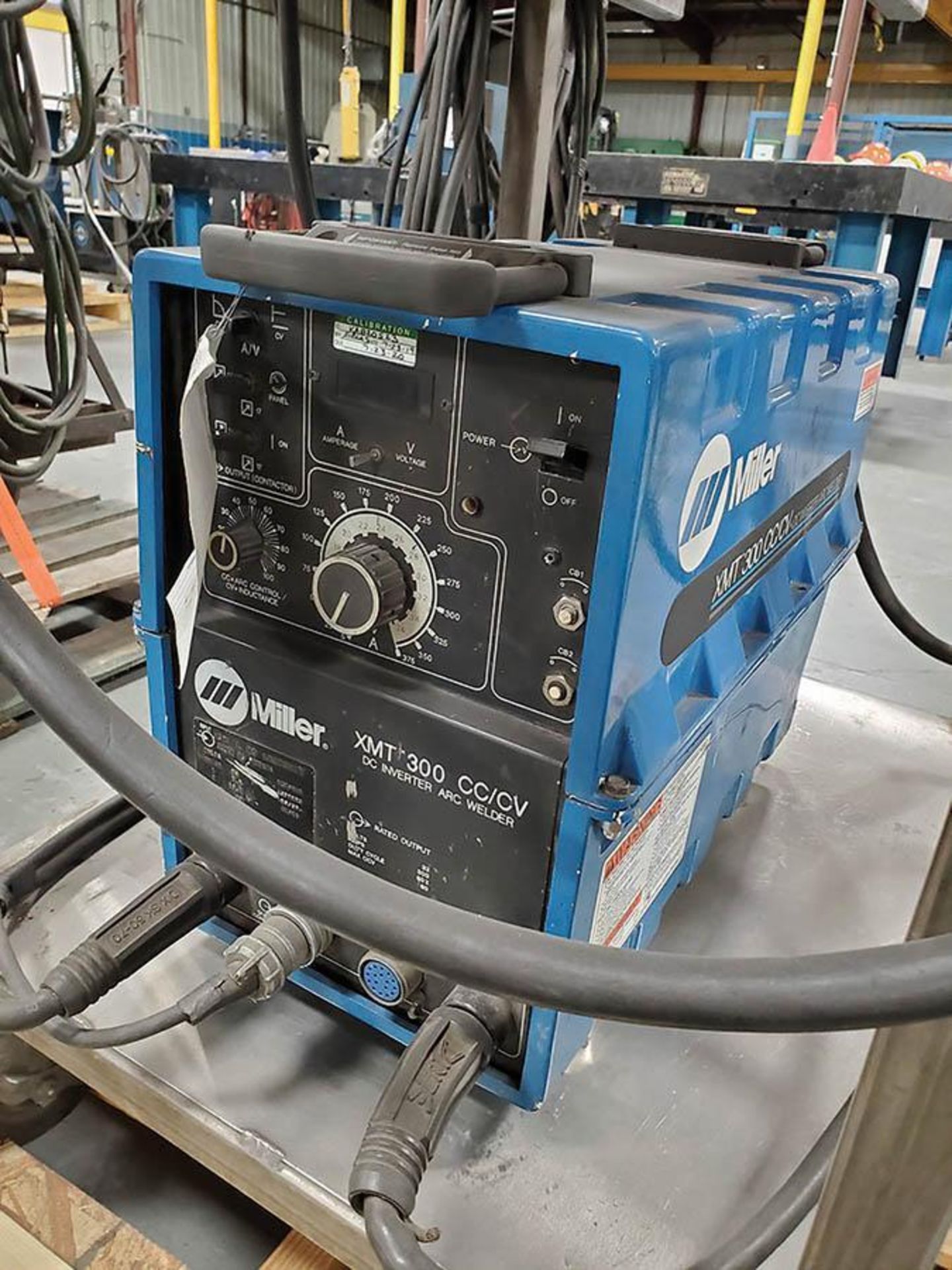 MILLER XMT 300 CC/CV DC INVERTER ARC WELDER ON STAINLESS CART WITH MILLER S-22A 24V CONSTANT WIRE - Image 5 of 5