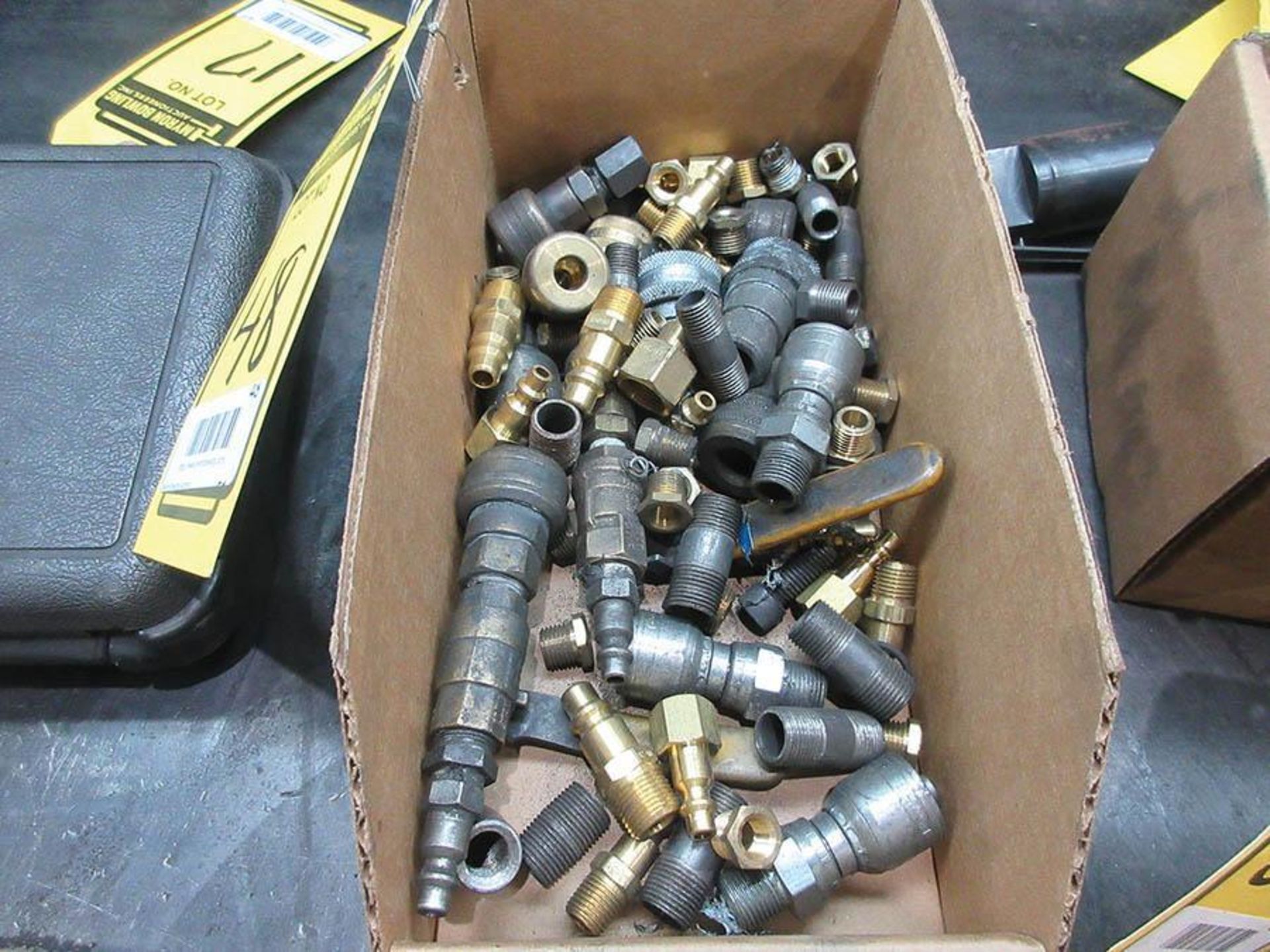 ASSORTED AIR FITTINGS