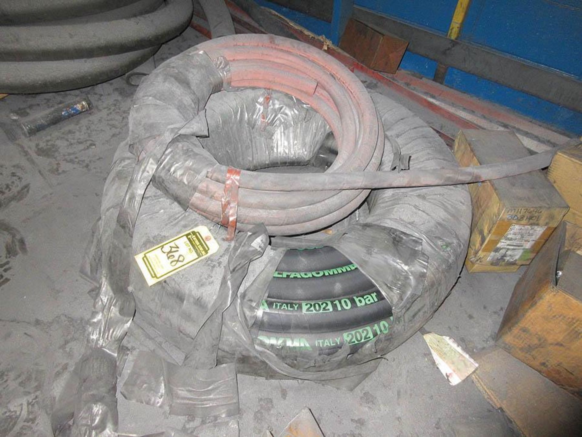 CONTENTS OF RACK, ASSORTED HOSE, (2) HAND CRANK HOSE REELS - Image 2 of 5