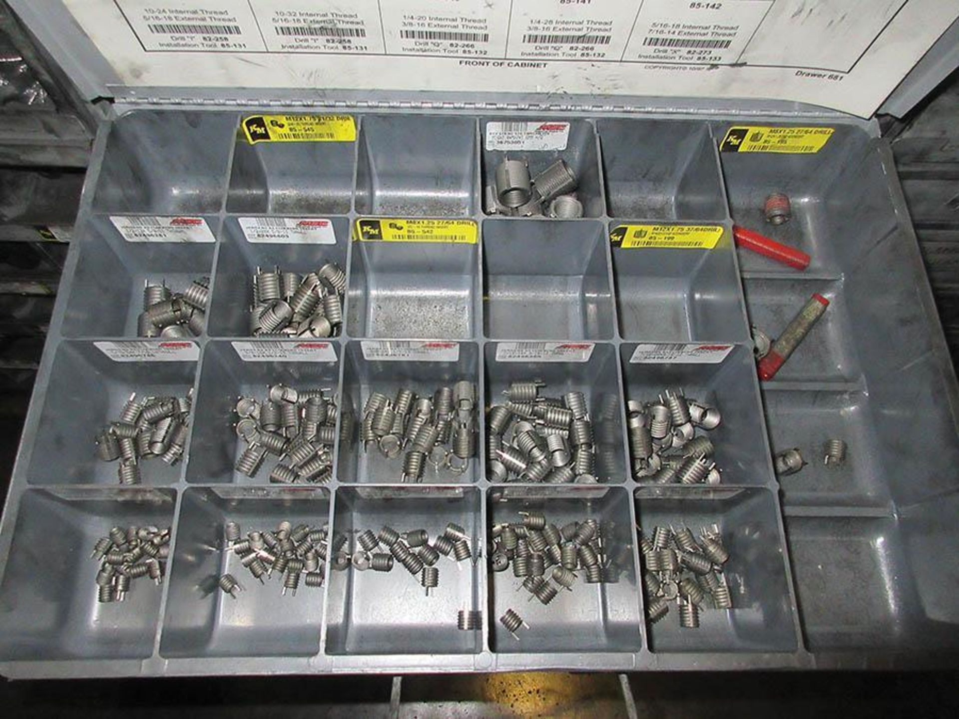 (4) LIDDED SMALL PARTS BINS W/ ASSORTED HARDWARE, HOSE CLAMP RACK - Image 17 of 18