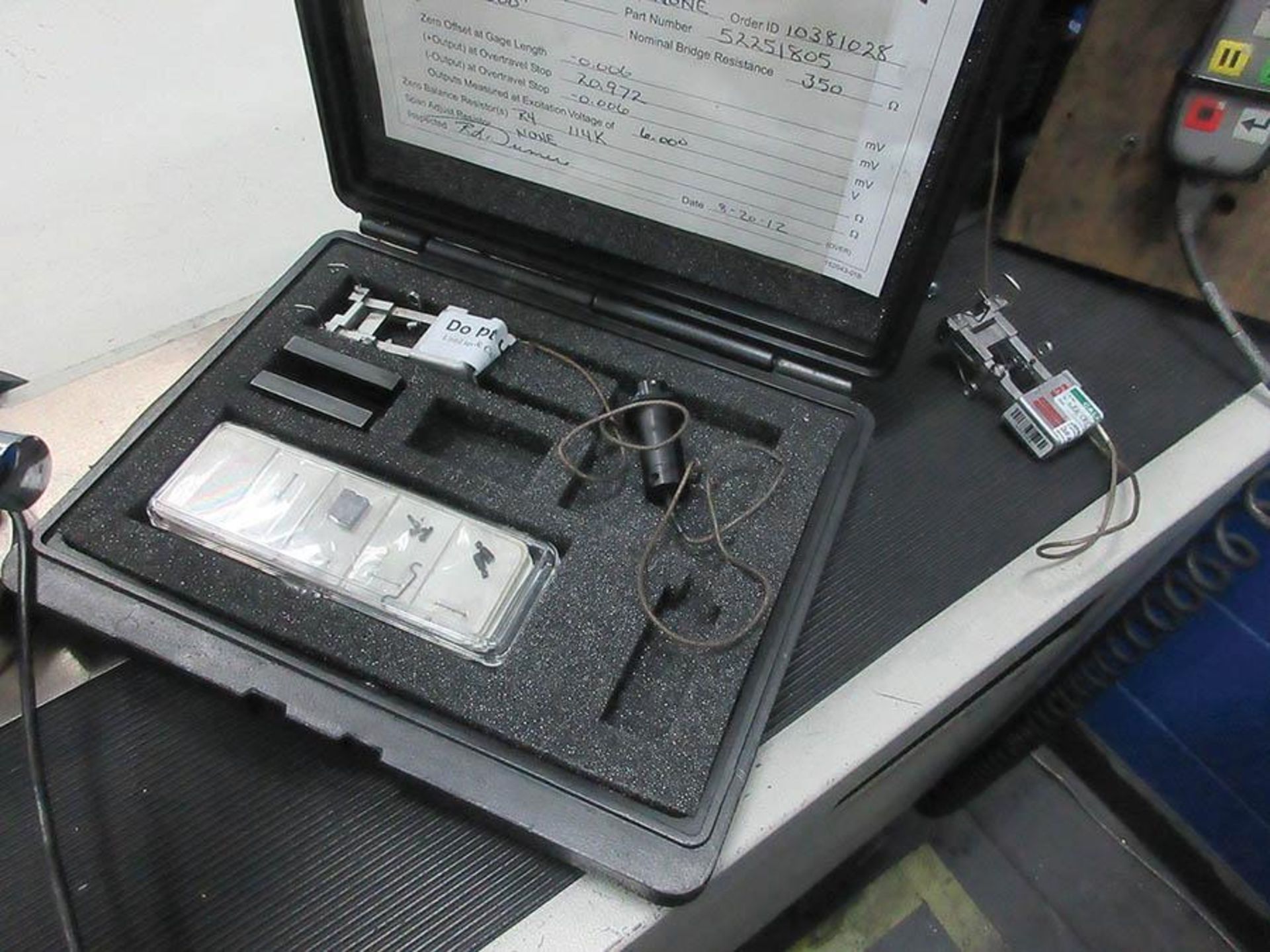 MTS SINTECH 30/G TENSION AND COMPRESSION TESTER, LOAD CELL, EXTENSOMETERS, SOFTWARE - Image 6 of 7