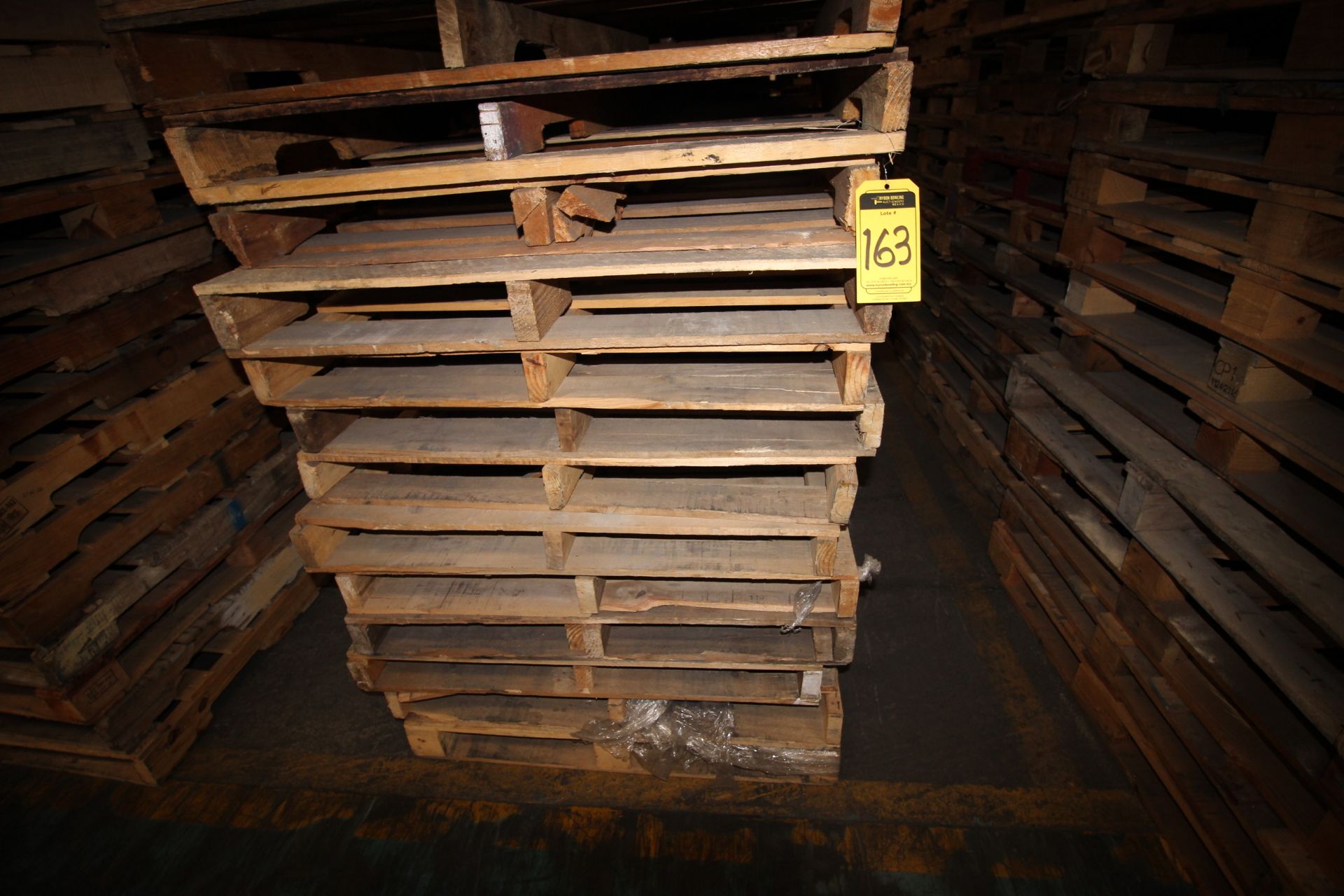 Tarimas de madera para estiba de 1.0 x 1.2 m. aprox. 150 pzas. - Image 5 of 9