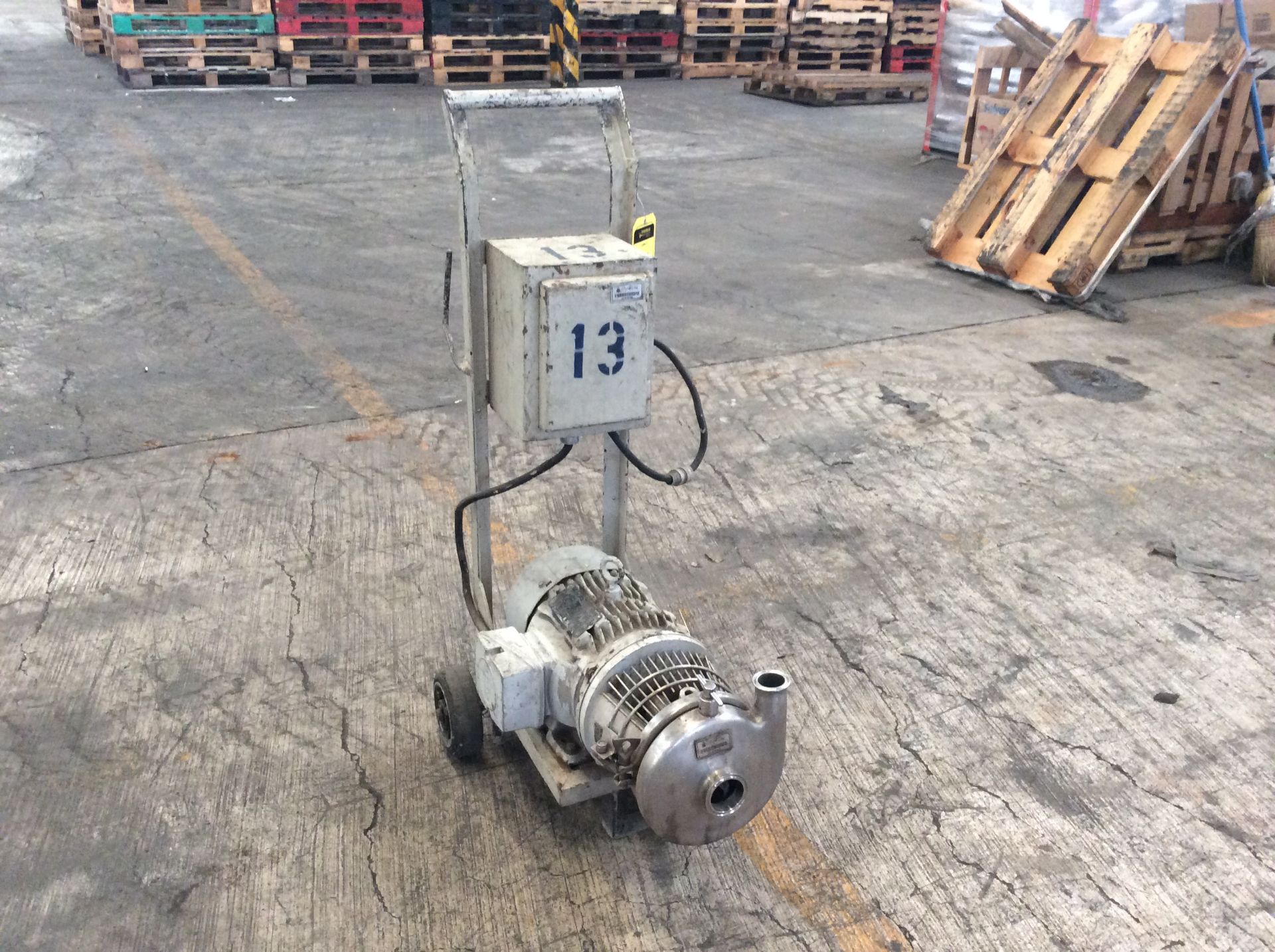 Bomba centrifuga en acero inoxidable motor SIEMENS 3 HP.