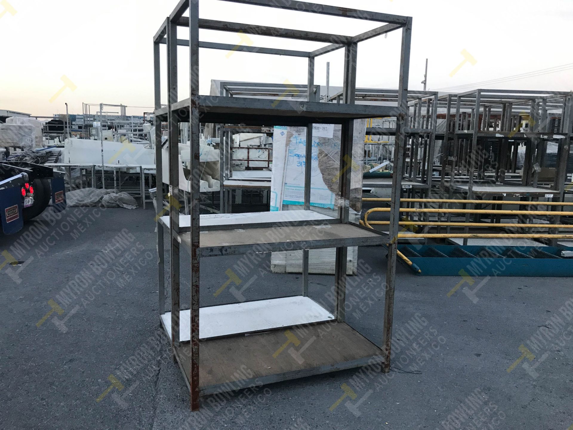 (12X) 3 LEVEL HEAVY DUTY STEEL SHELVING (DIMENSIONS 0.60x1.20x0.65 M / 2.10 M HIGH) - Image 2 of 8