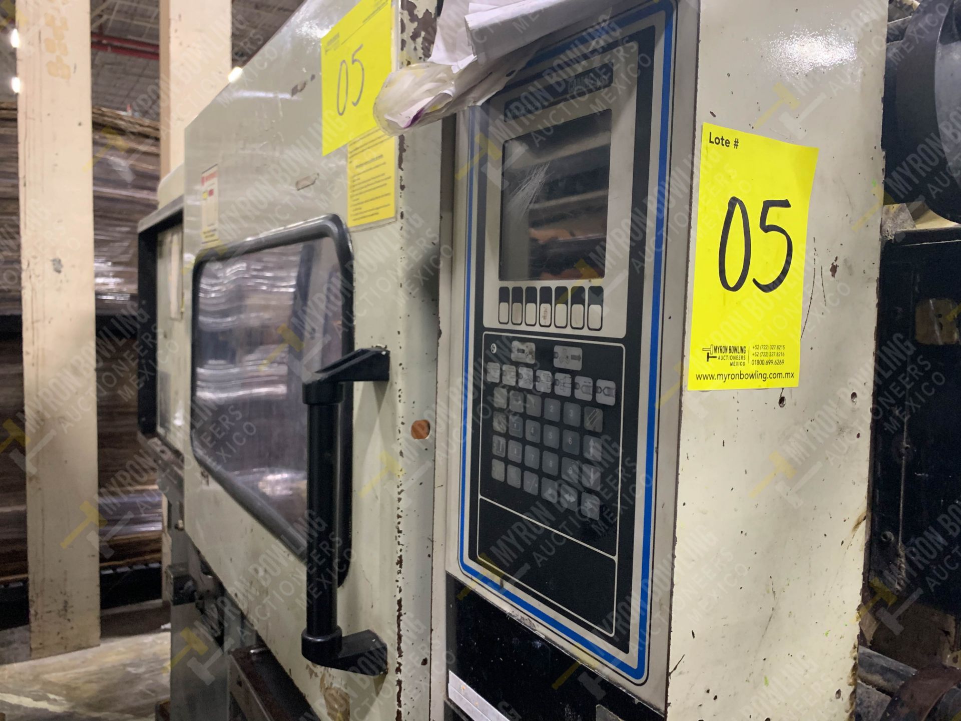 165 TON CINCINNATI MILACRON VT165 PLASTIC INJECTION MOLDING MACHINE