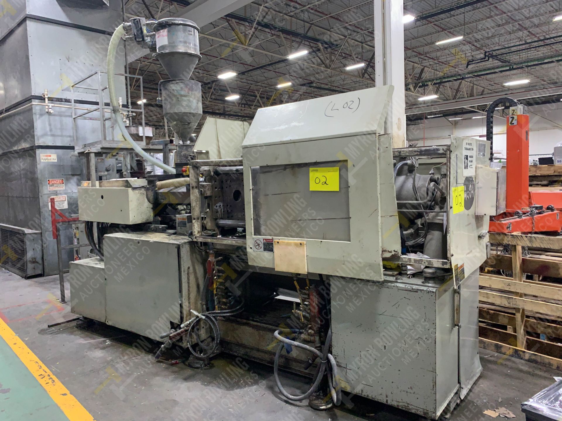 90 TON TOSHIBA ISG90 PLASTIC INJECTION MOLDING MACHINE - Image 14 of 14