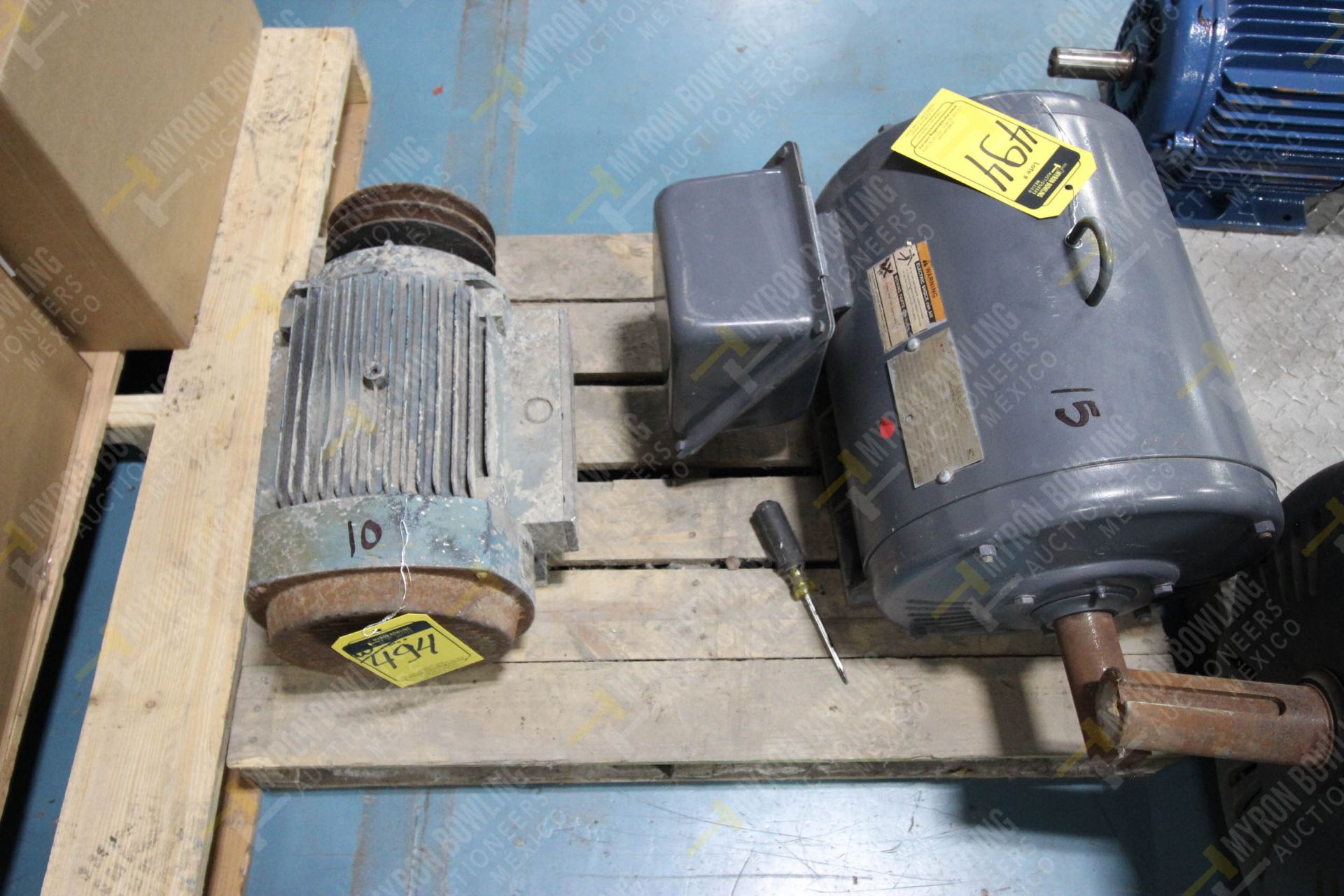 DOS MOTORES ELECTRICOS, MARCA LINCOLN, ABB, CAPACIDAD DE 15 HP, 10 HP - Image 6 of 8