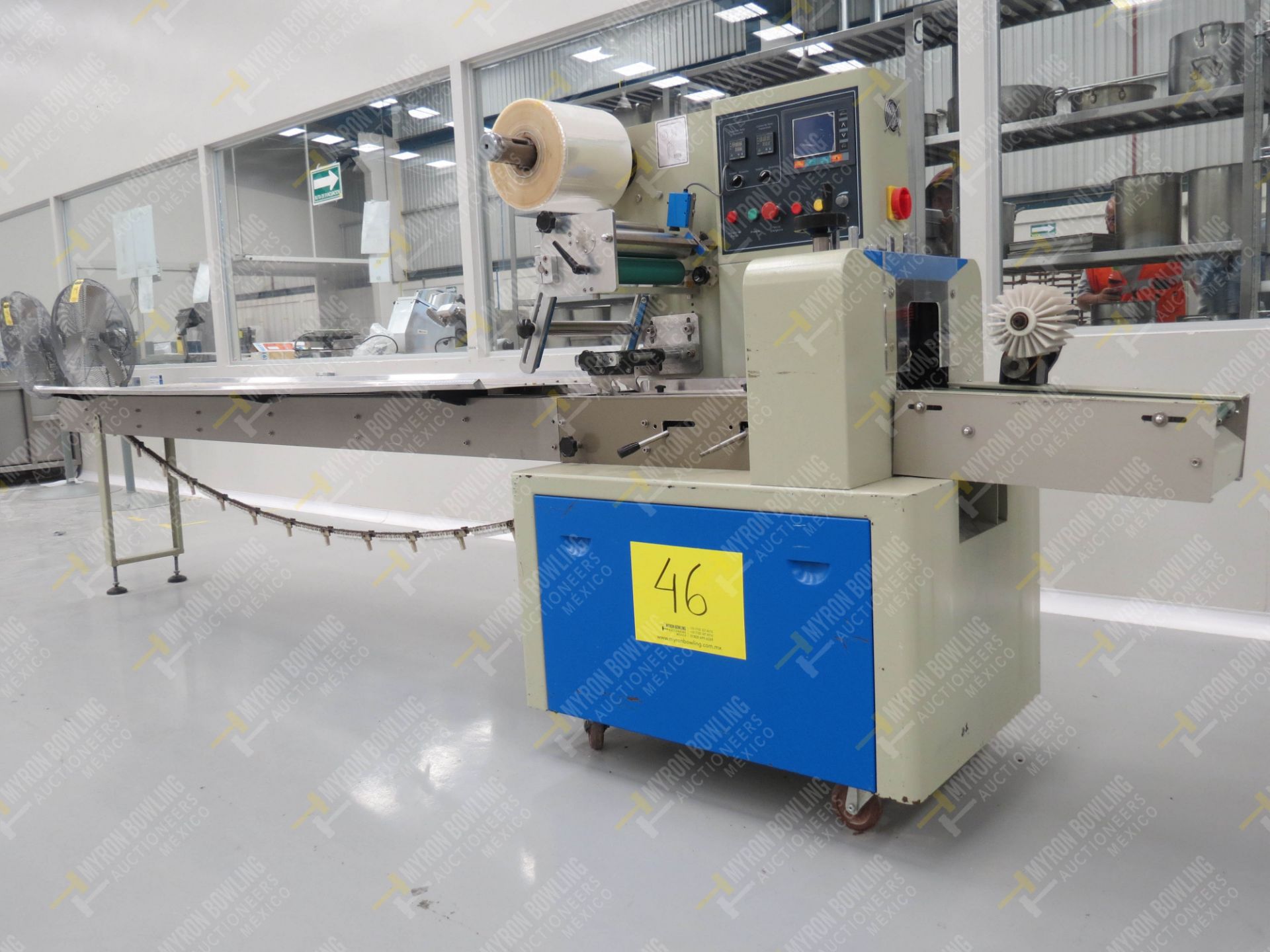 Máquina empacadora automática tipo almohadilla marca Shandong Saixin Inflating Machinery …