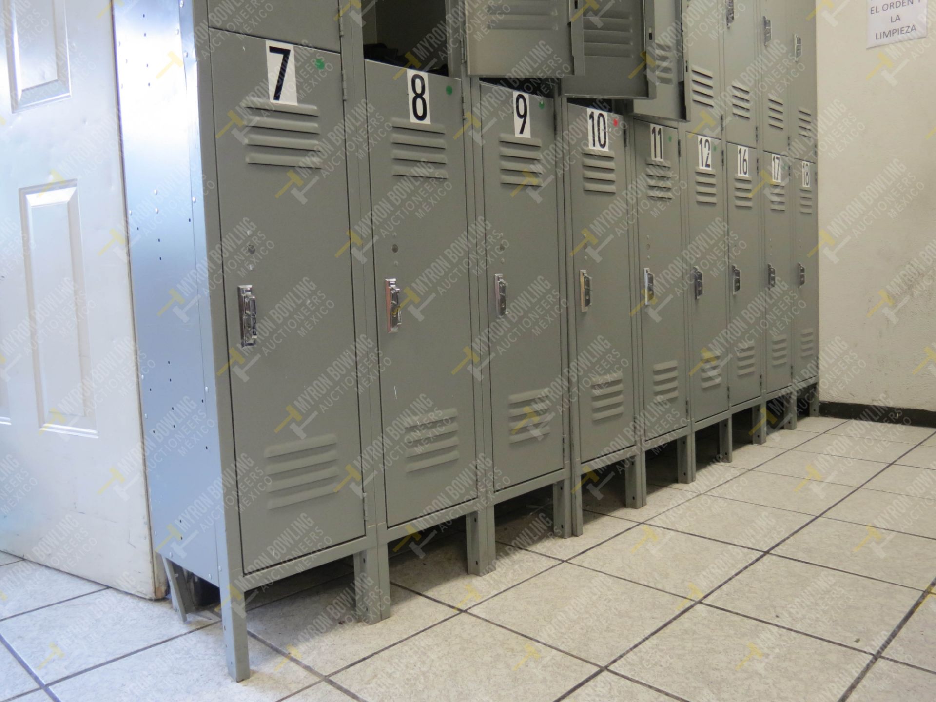 9 lockers de 2 gavetas cada uno de medidas .30 x .30 x 2 m, locker de 6 gavetas de medidas - Image 4 of 5