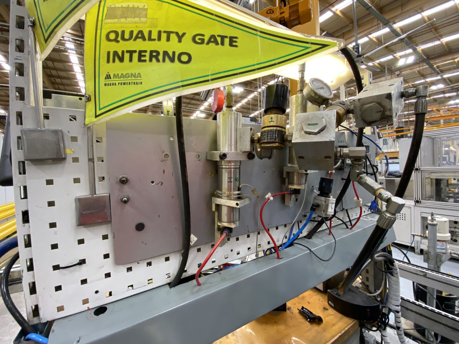 Manual working station for gears assembly, including manual clamping device - Image 5 of 13