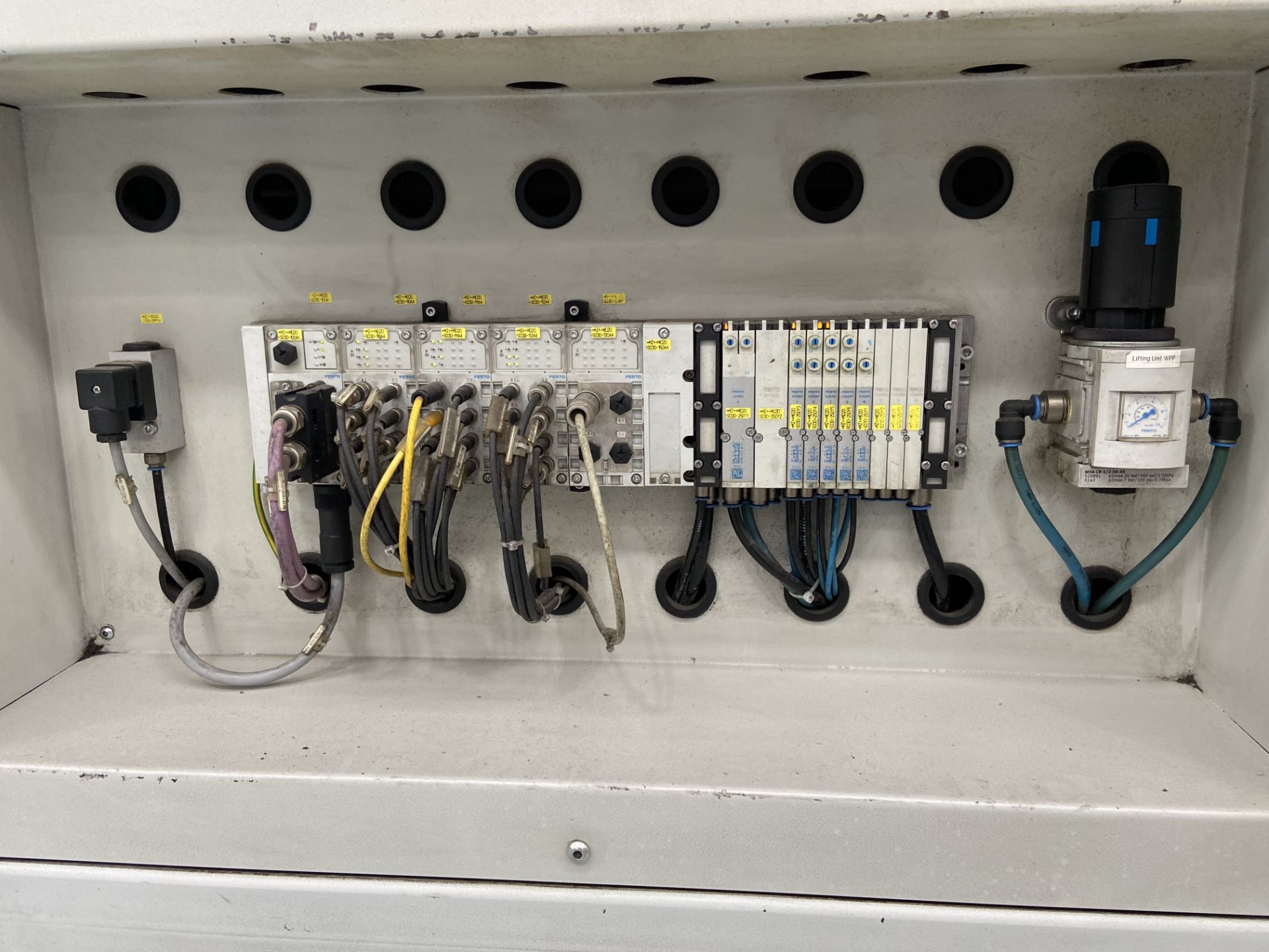 Semi-automatic working station for gears assembly, including frame in aluminum plate structure - Image 11 of 14