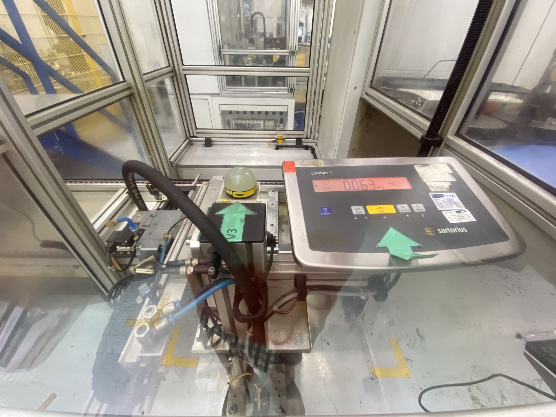 Semi-automatic working station for gears assembly, including SARTORIUS digital scale - Image 3 of 14