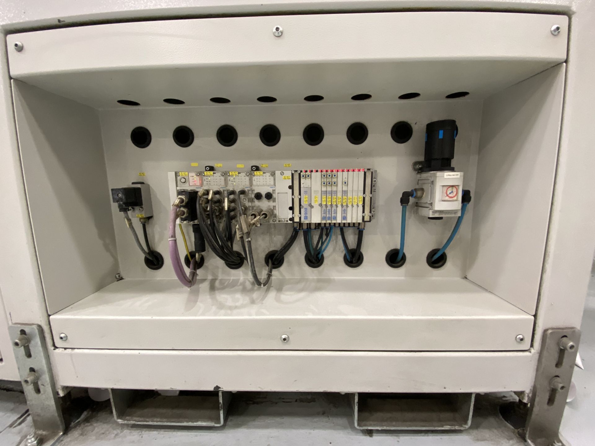 Semi-automatic working station for gears assembly, including SARTORIUS digital scale - Image 10 of 14