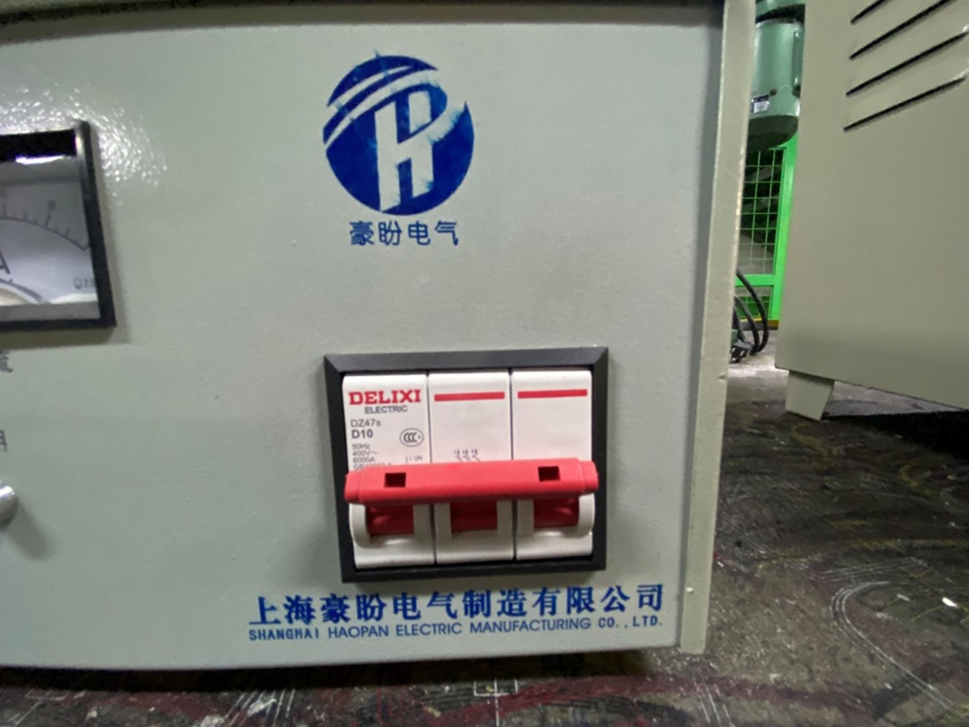 Dos reguladores de voltaje marca Shanghai Haopan Electric Manufacturing modelos TNS-3KVA y TNS-6KVA - Image 7 of 15